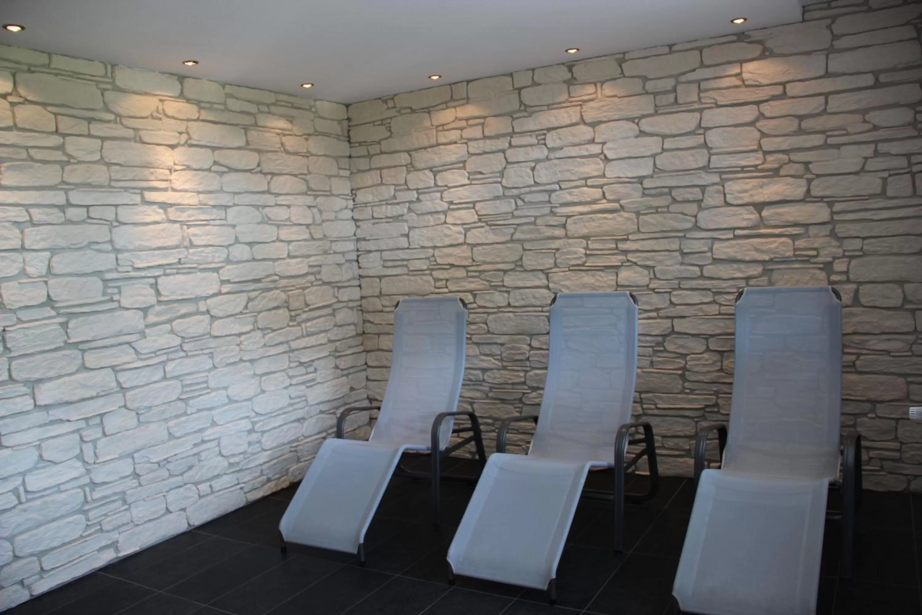 Swimming Pool in Hotel Villa Dürkopp