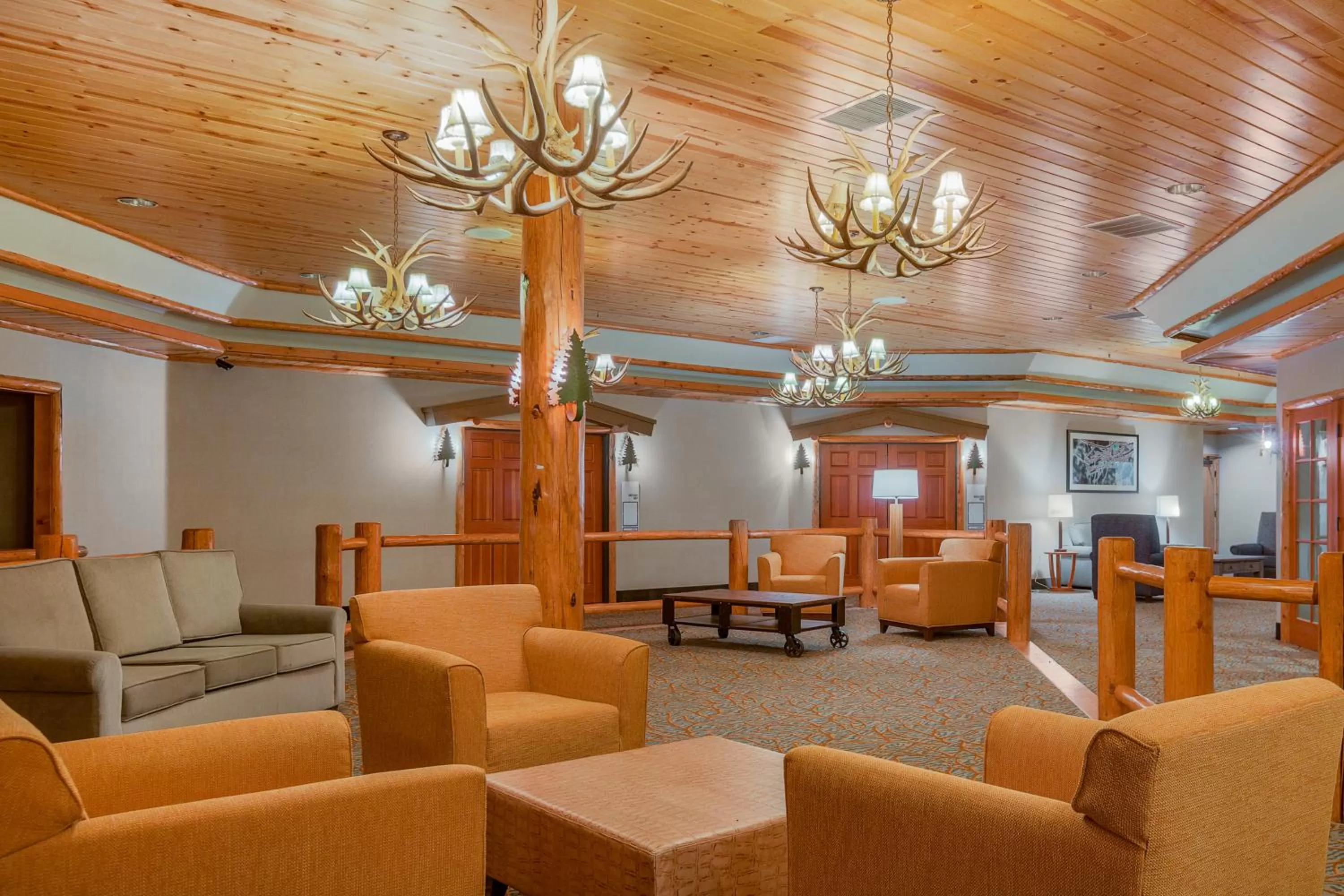 Meeting/conference room in Holiday Inn Resort The Lodge at Big Bear Lake by IHG