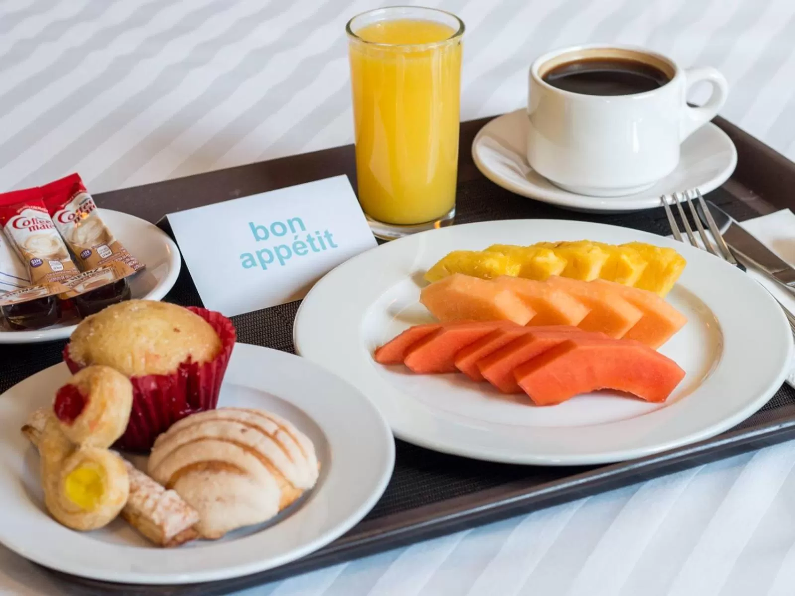 Continental breakfast in Crown Victoria Hotel
