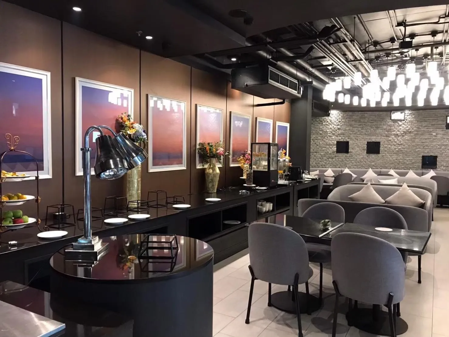 Restaurant/places to eat in Ana Anan Resort & Villas Pattaya