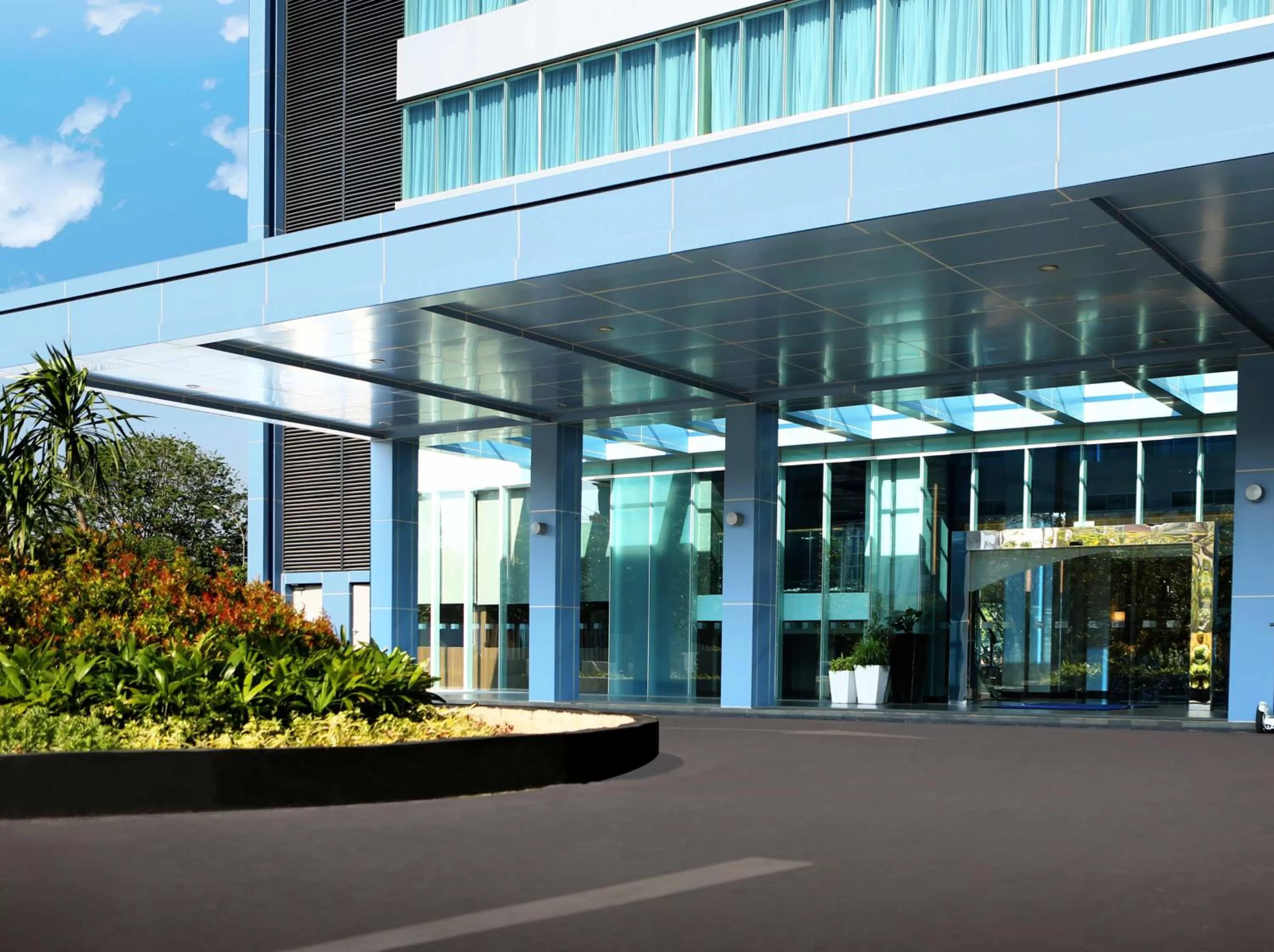 Property building in Holiday Inn Express Jakarta International Expo by IHG