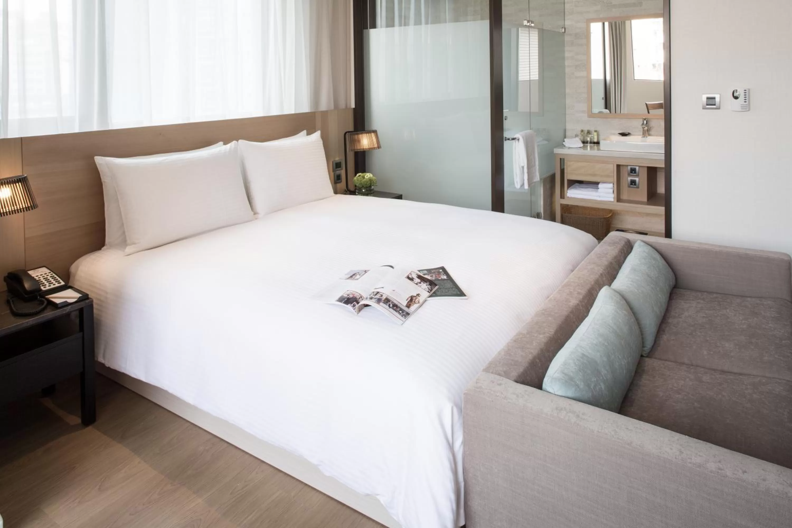 Bedroom, Bed in Riverview Suites Taipei