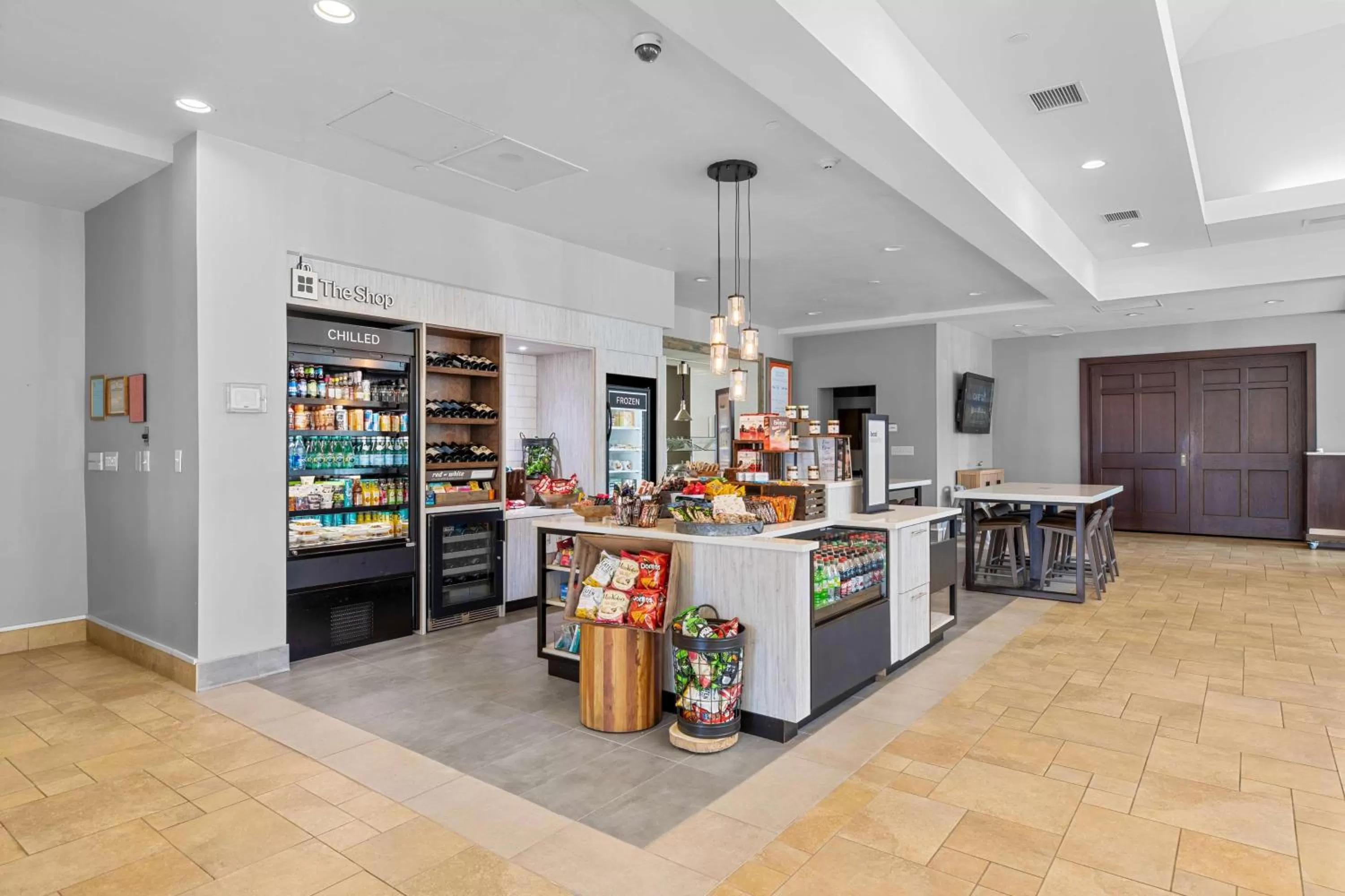 Restaurant/places to eat in Hilton Garden Inn Auburn