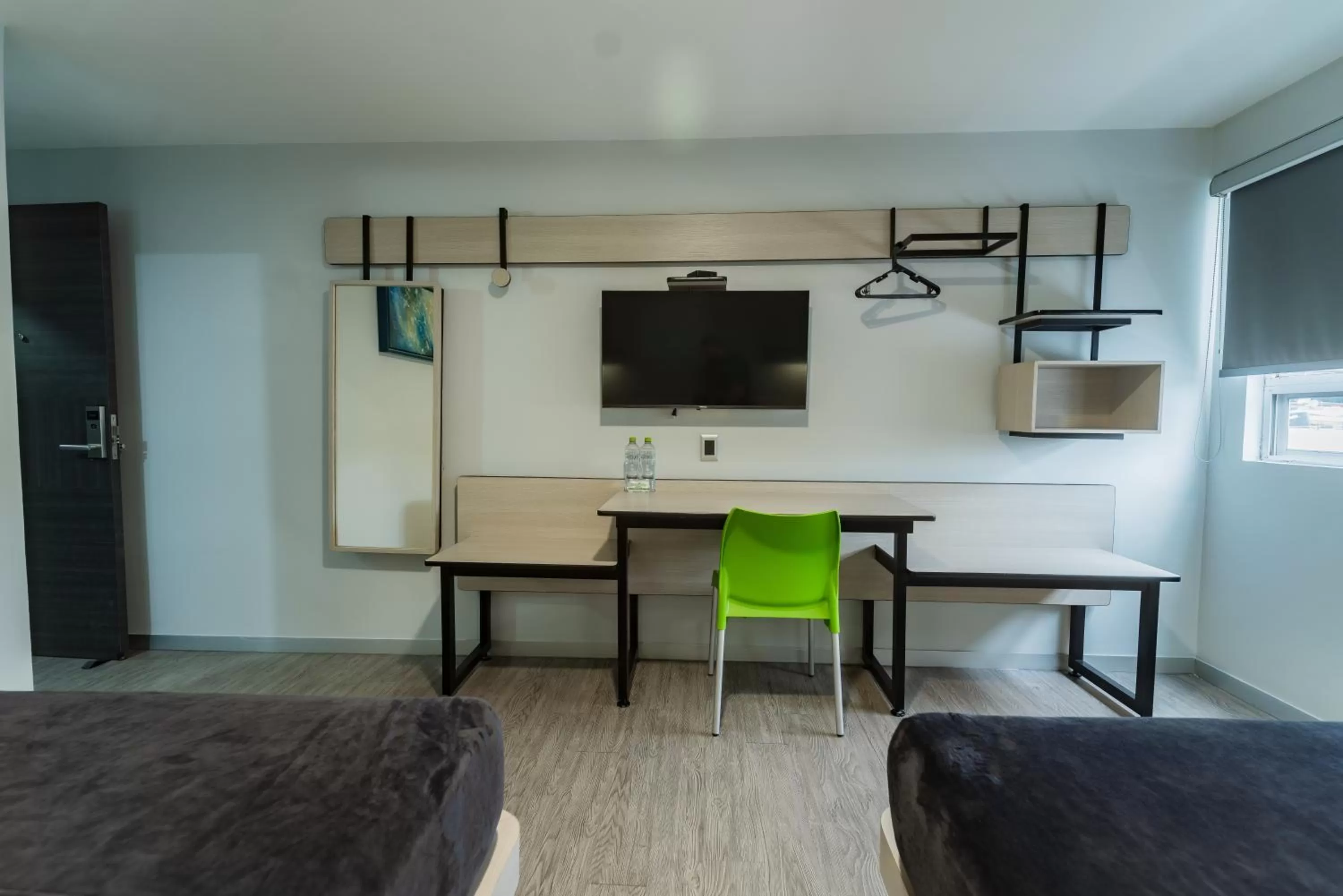 HOTEL LEMON GREEN -Zona Expo Frente al Centro de Convenciones