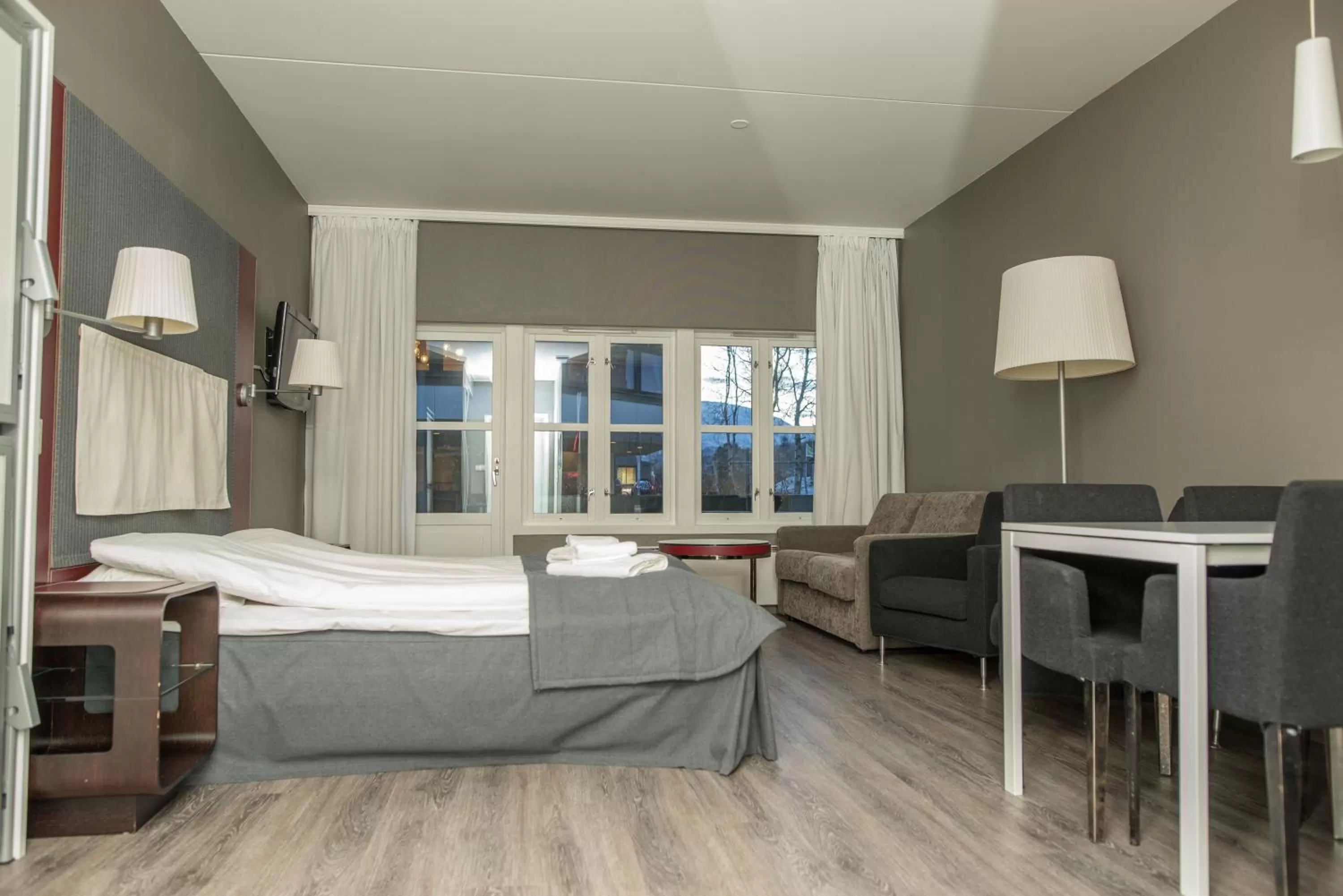 Photo of the whole room, Bed in Oppdal Gjestetun Hotell