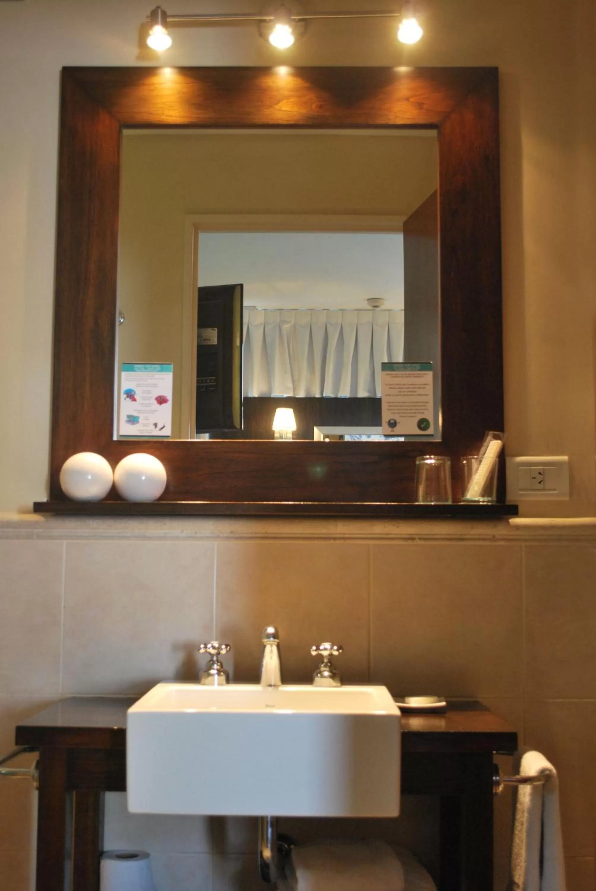 Decorative detail in Ribera Sur Hotel