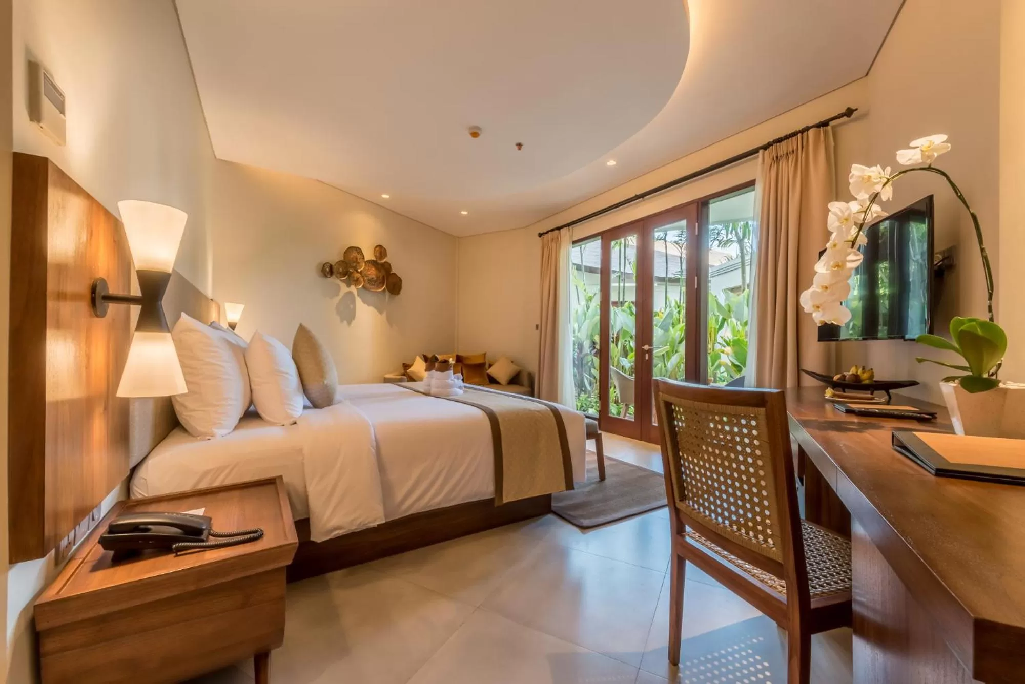 Photo of the whole room, Bed in tanadewa Resort Ubud Bali by Cross Collection