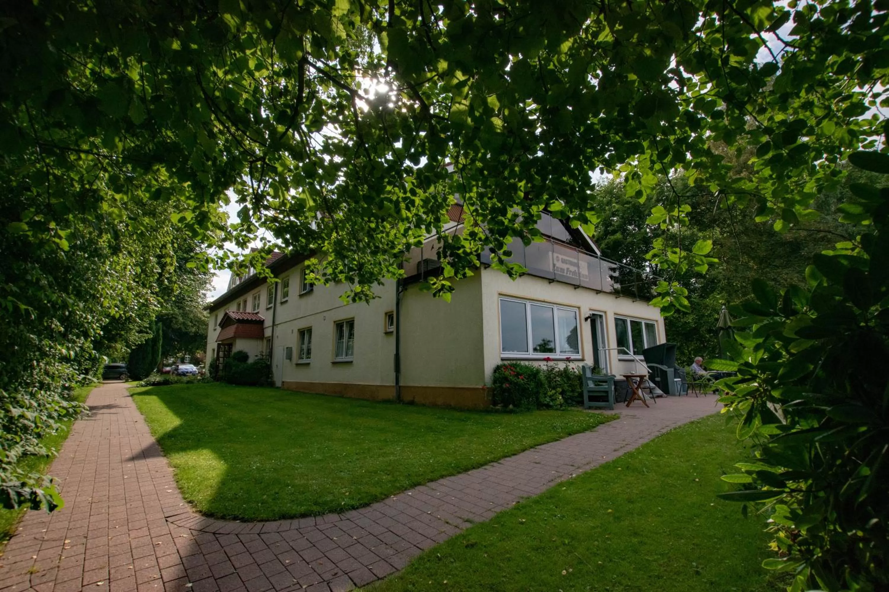 Facade/entrance, Property Building in Gasthaus Zum Frohsinn