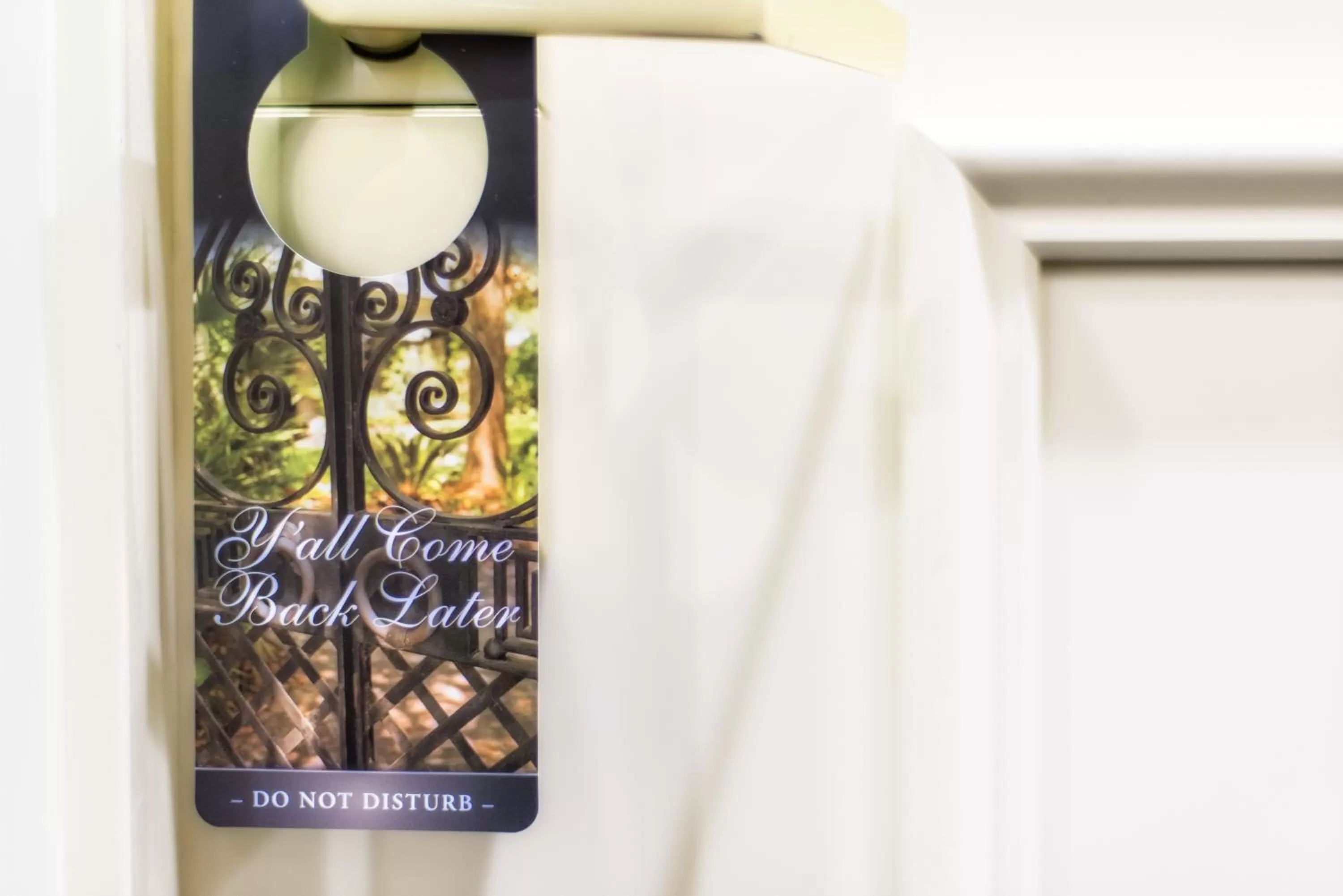 Traditional Queen Room - Disable Access in French Quarter Inn