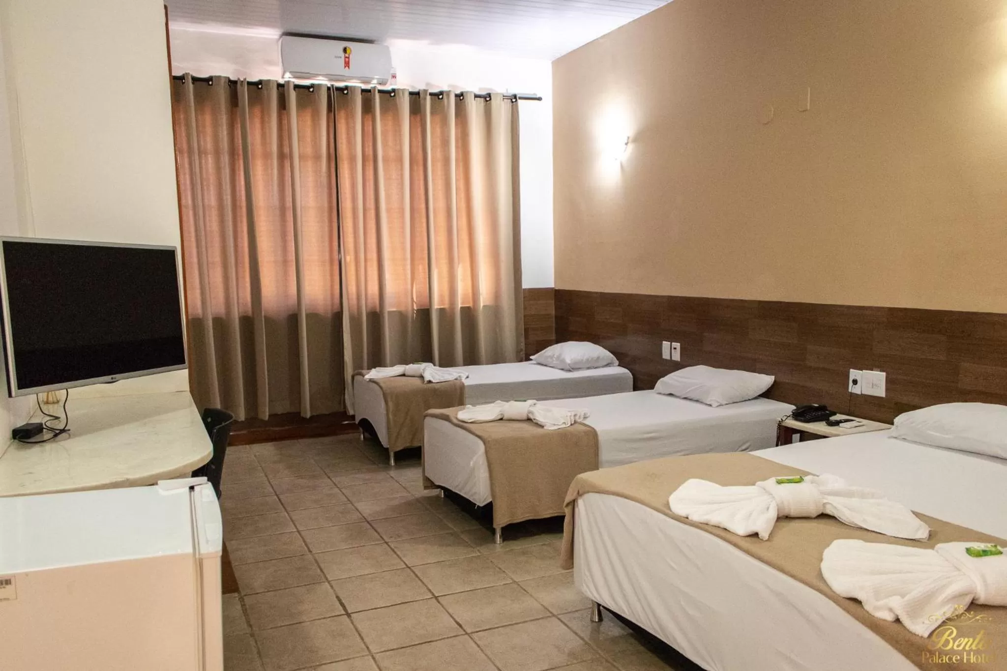 Bed in Bento palace hotel