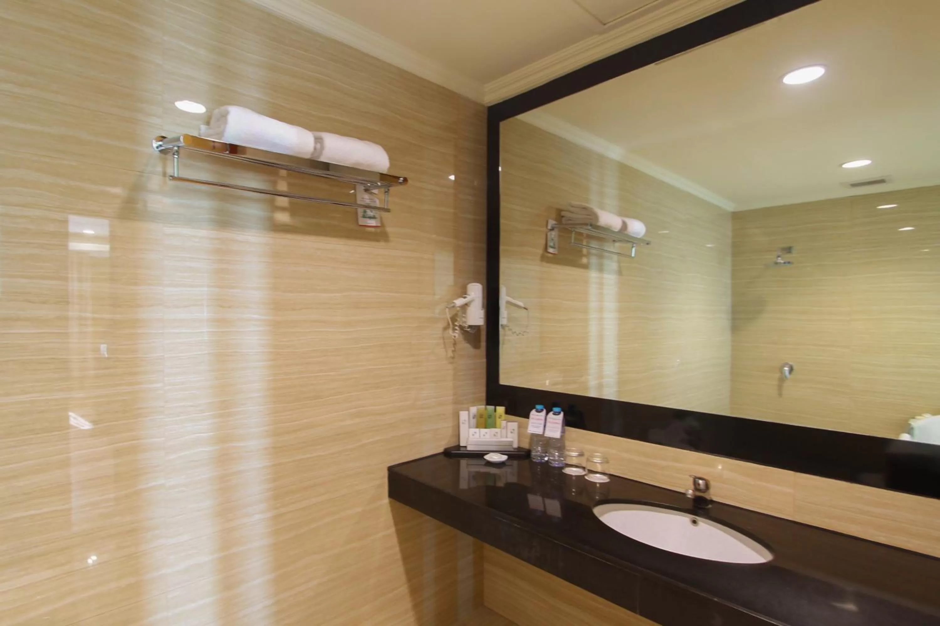 Bathroom in Swiss-Belhotel Maleosan Manado