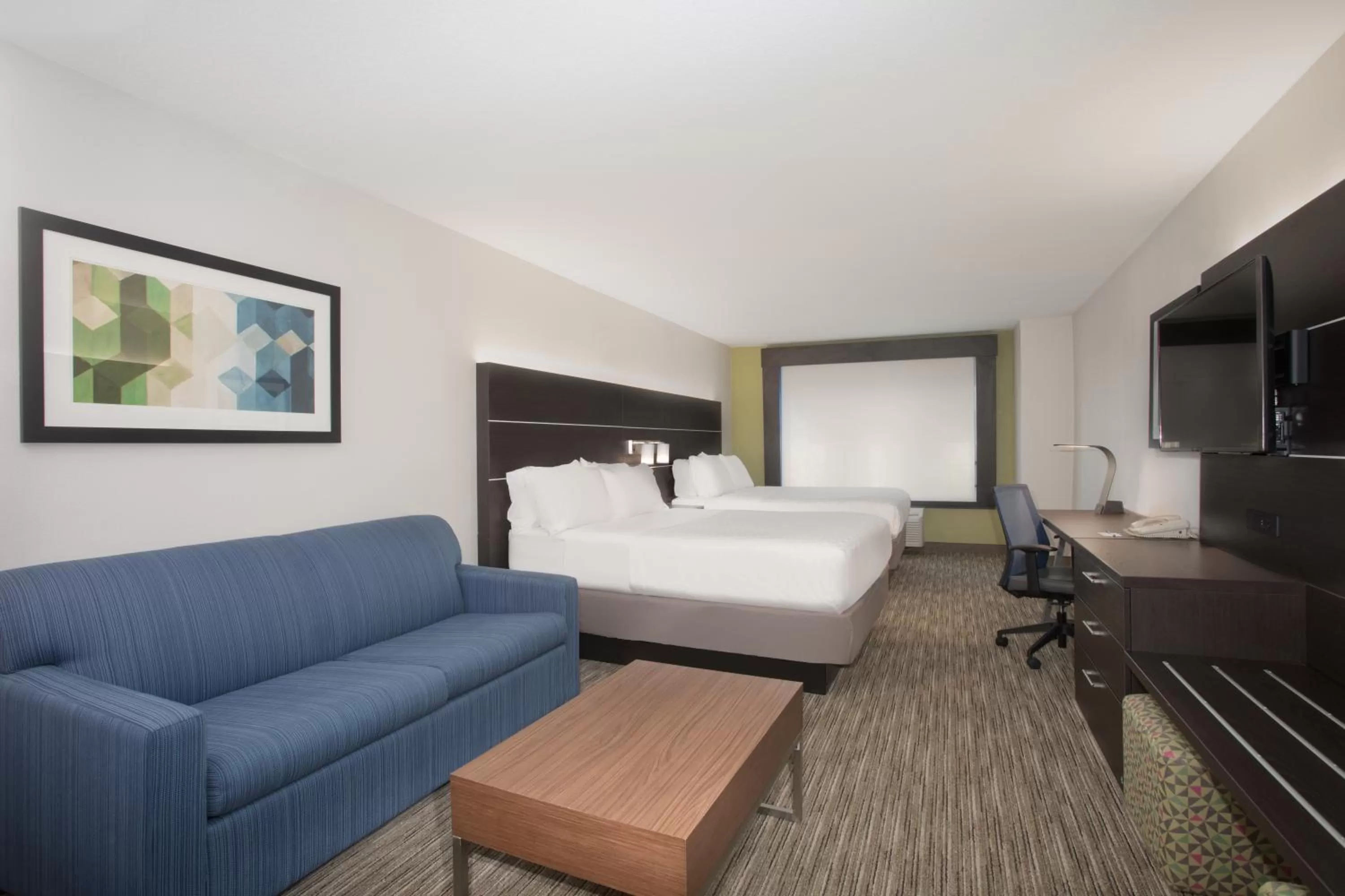 Bedroom, Bed in Holiday Inn Express Hotel & Suites Longmont by IHG