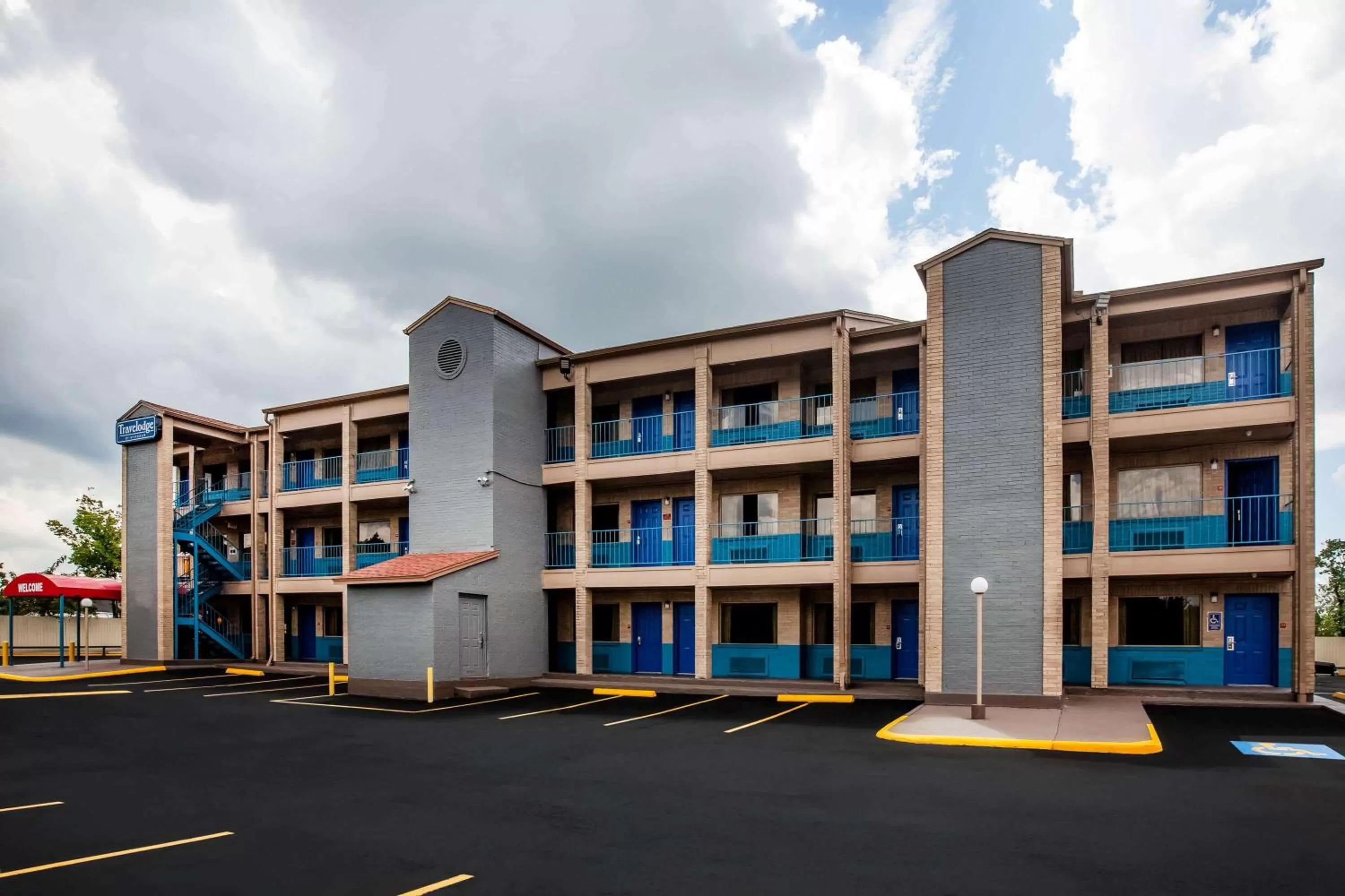 Property building in Travelodge by Wyndham Houston Hobby Airport