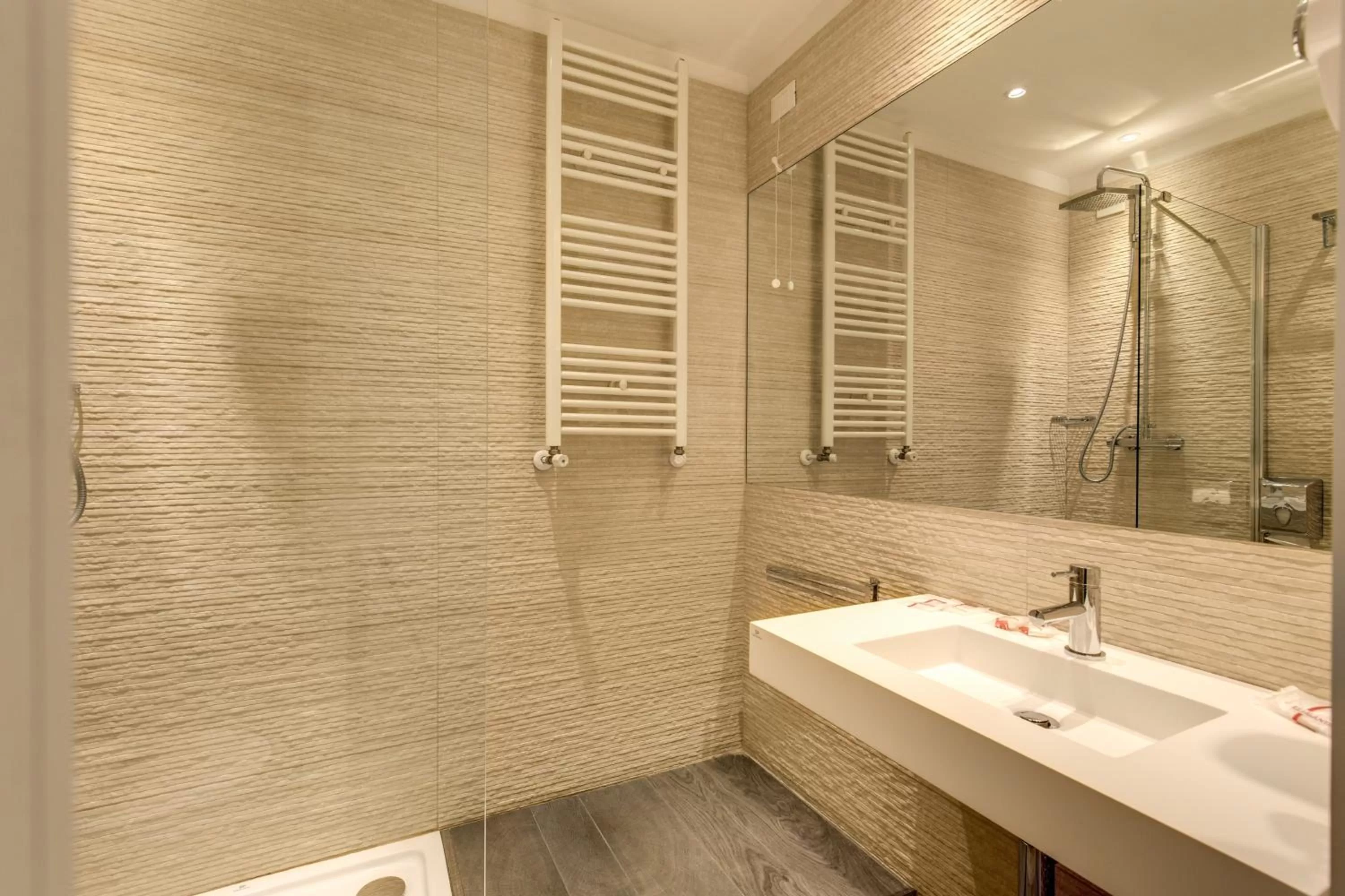 Bathroom in ECCE ROMA