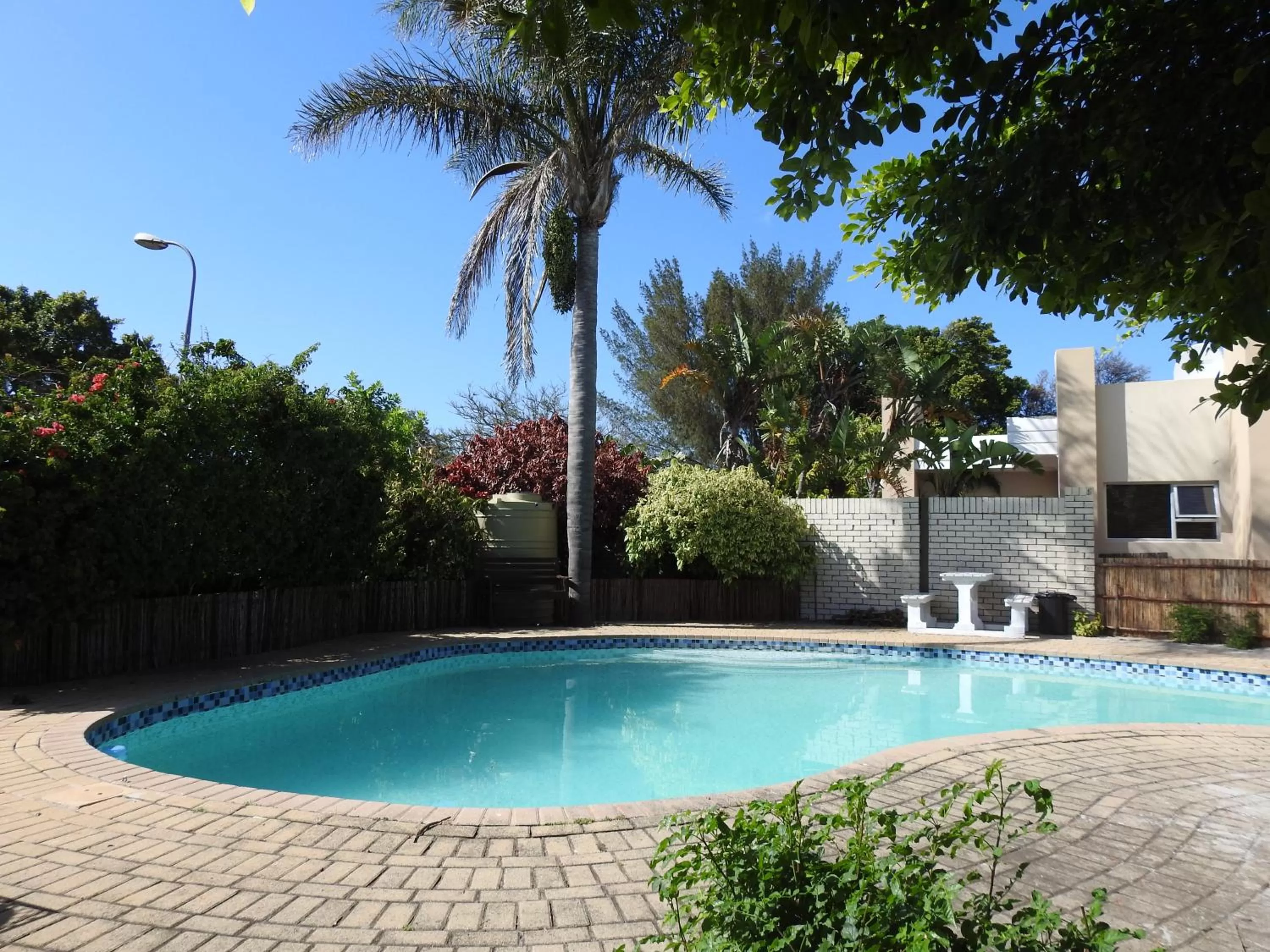 Garden, Swimming Pool in Vignes Guest Lodge