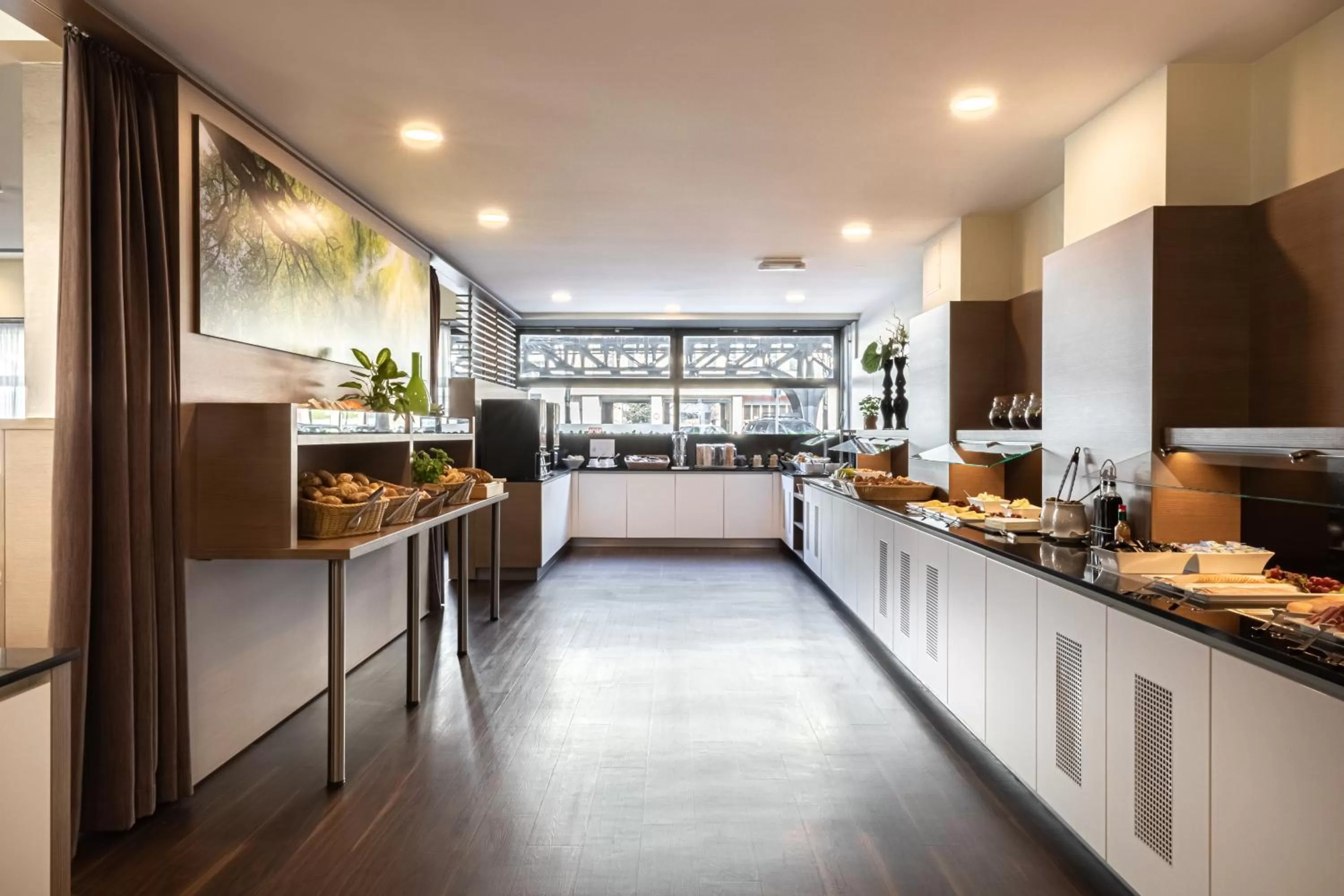 Food and drinks in Hotel Aldea Berlin