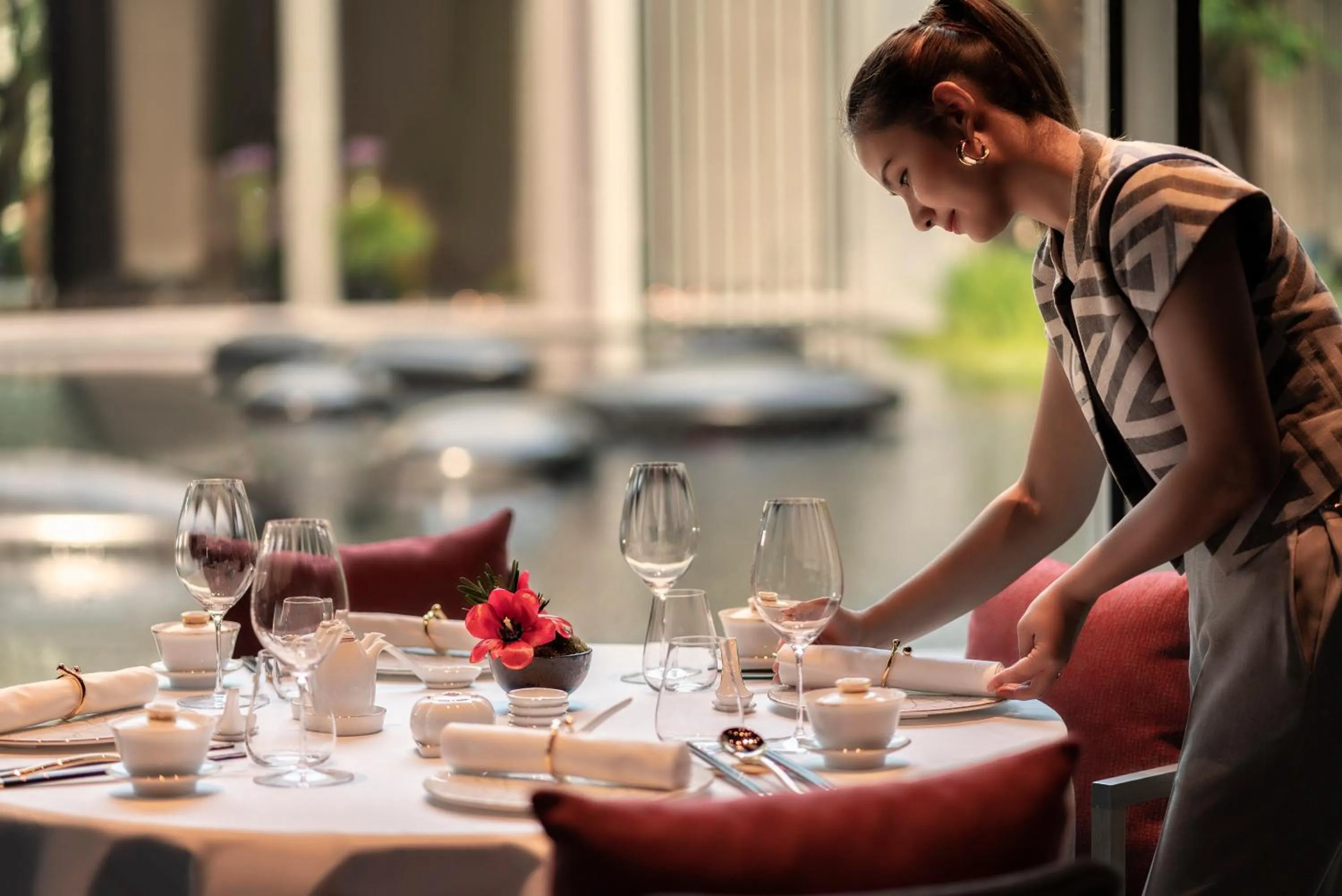 Restaurant/places to eat in Four Seasons Hotel Bangkok at Chao Phraya River