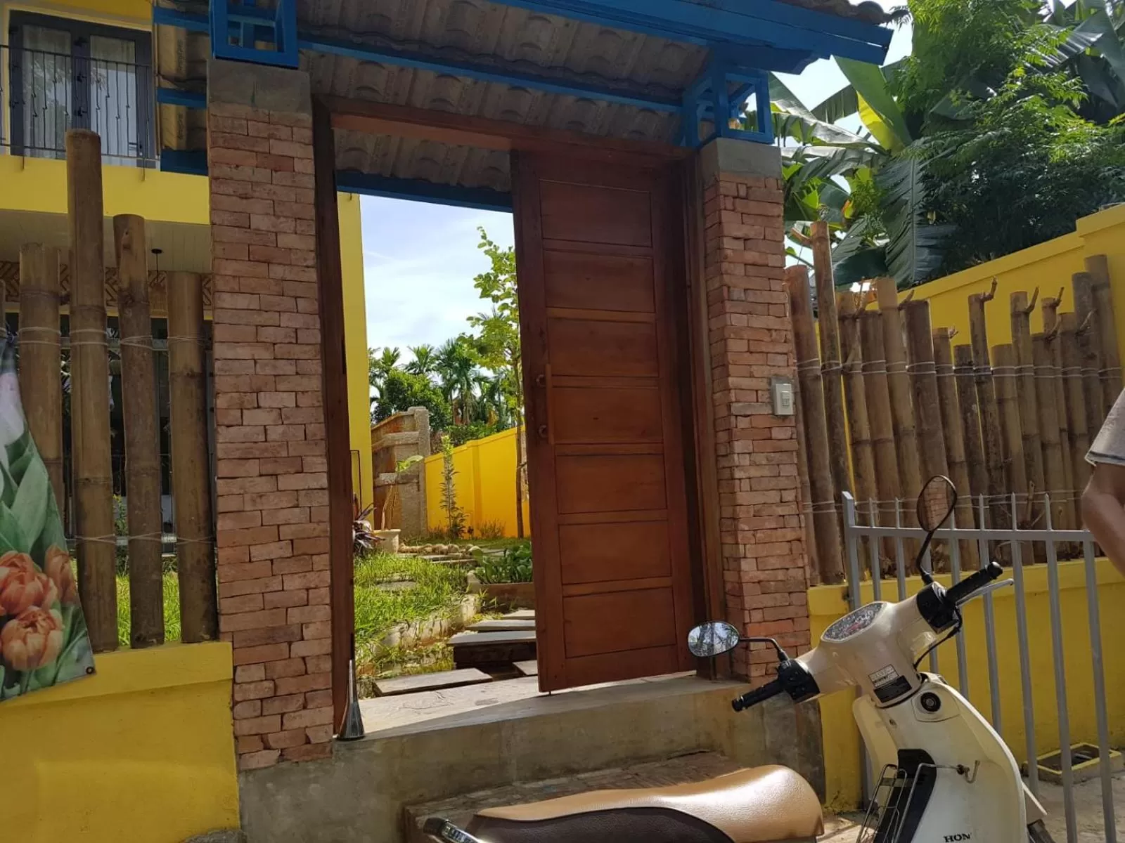Facade/entrance in Pink Tulip Hoi An