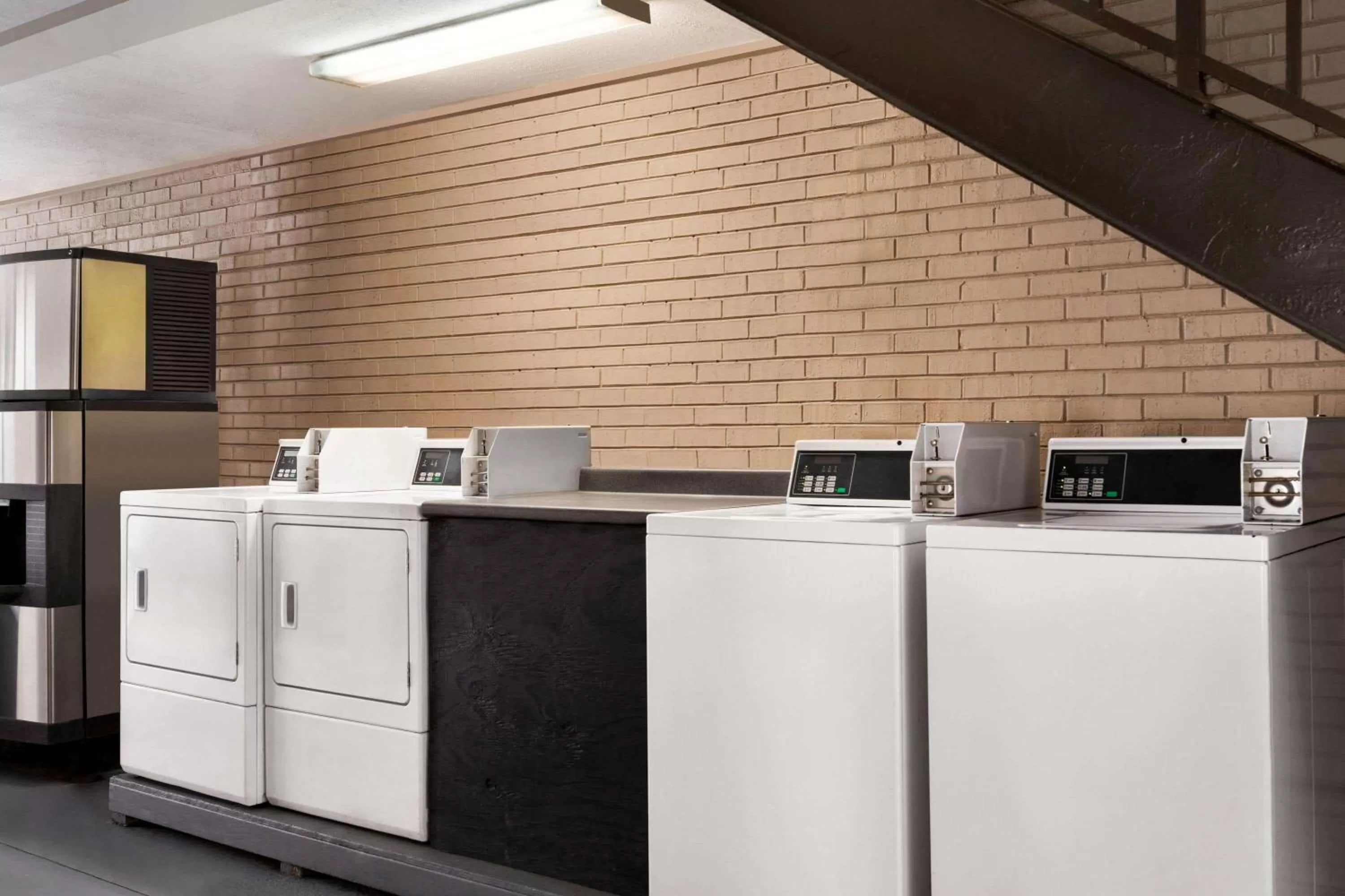 laundry in Super 8 by Wyndham Gulfport Airport NW Near Biloxi