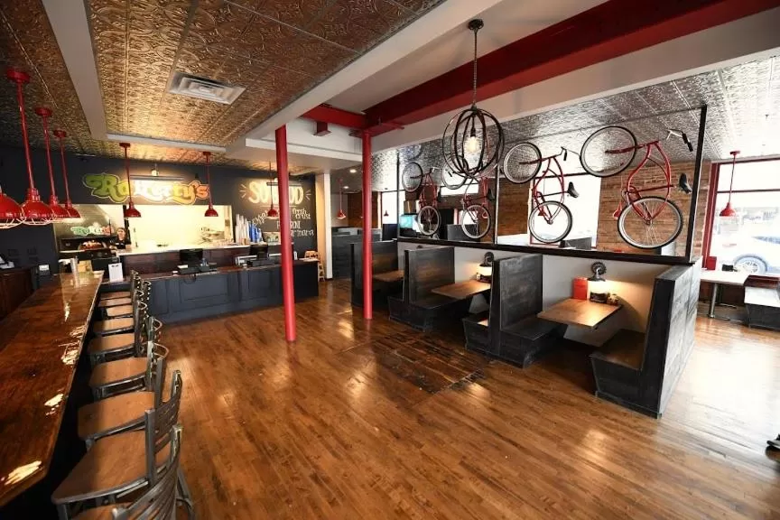 Restaurant/places to eat in Crosby Lofts