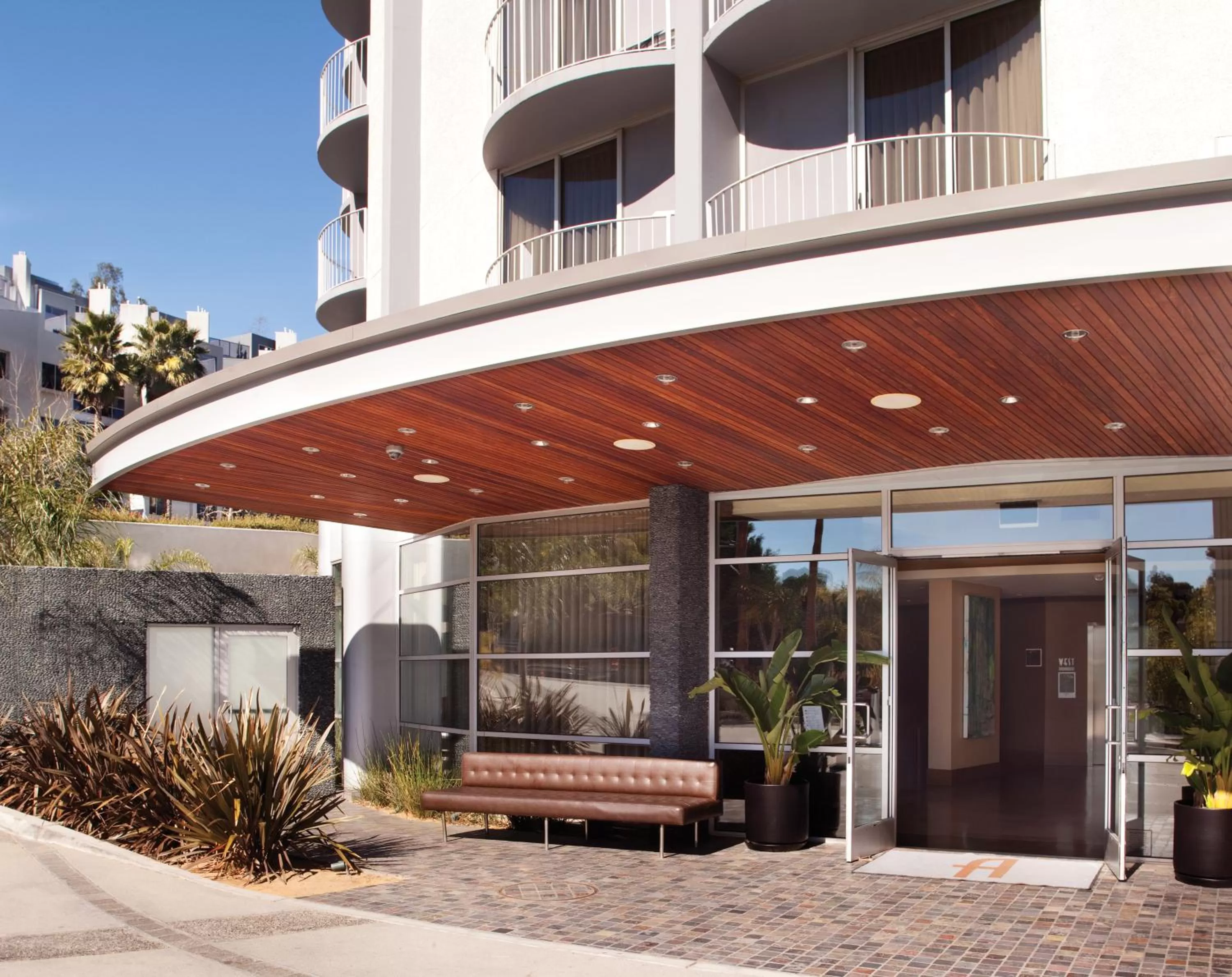 Facade/entrance in Hotel Angeleno