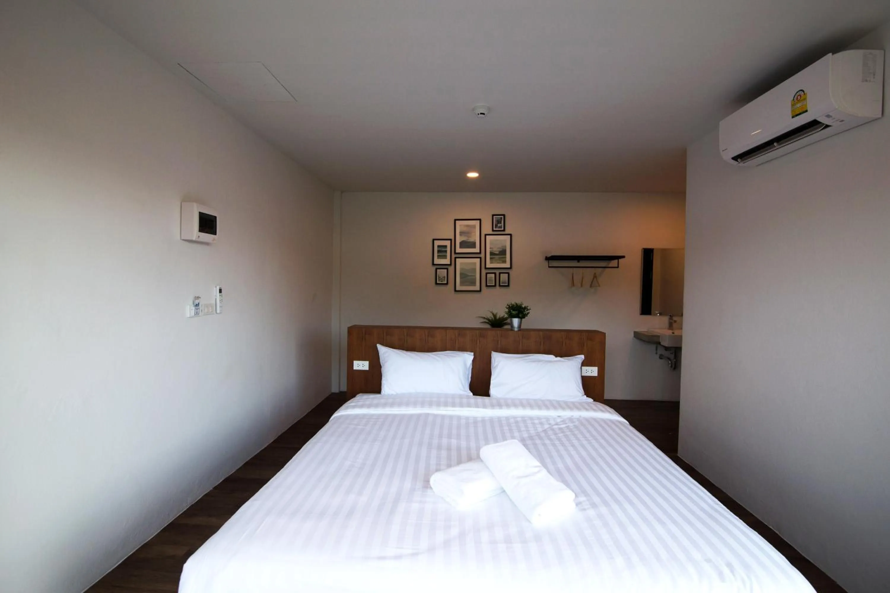 Bed in The Arbern Hotel x Bistro - SHA Extra Plus