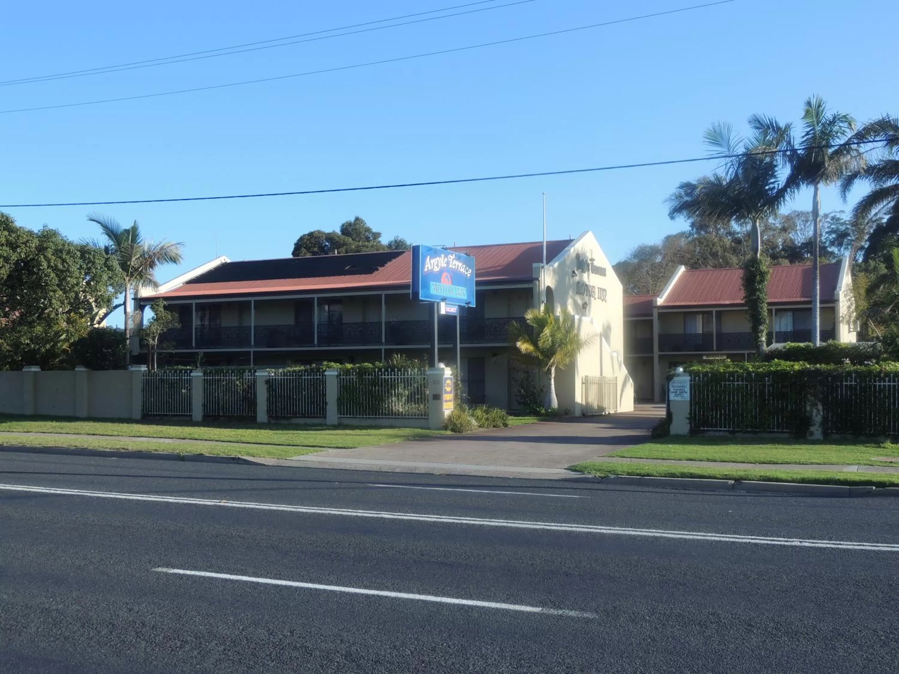 Facade/entrance in Argyle Terrace Motor Inn
