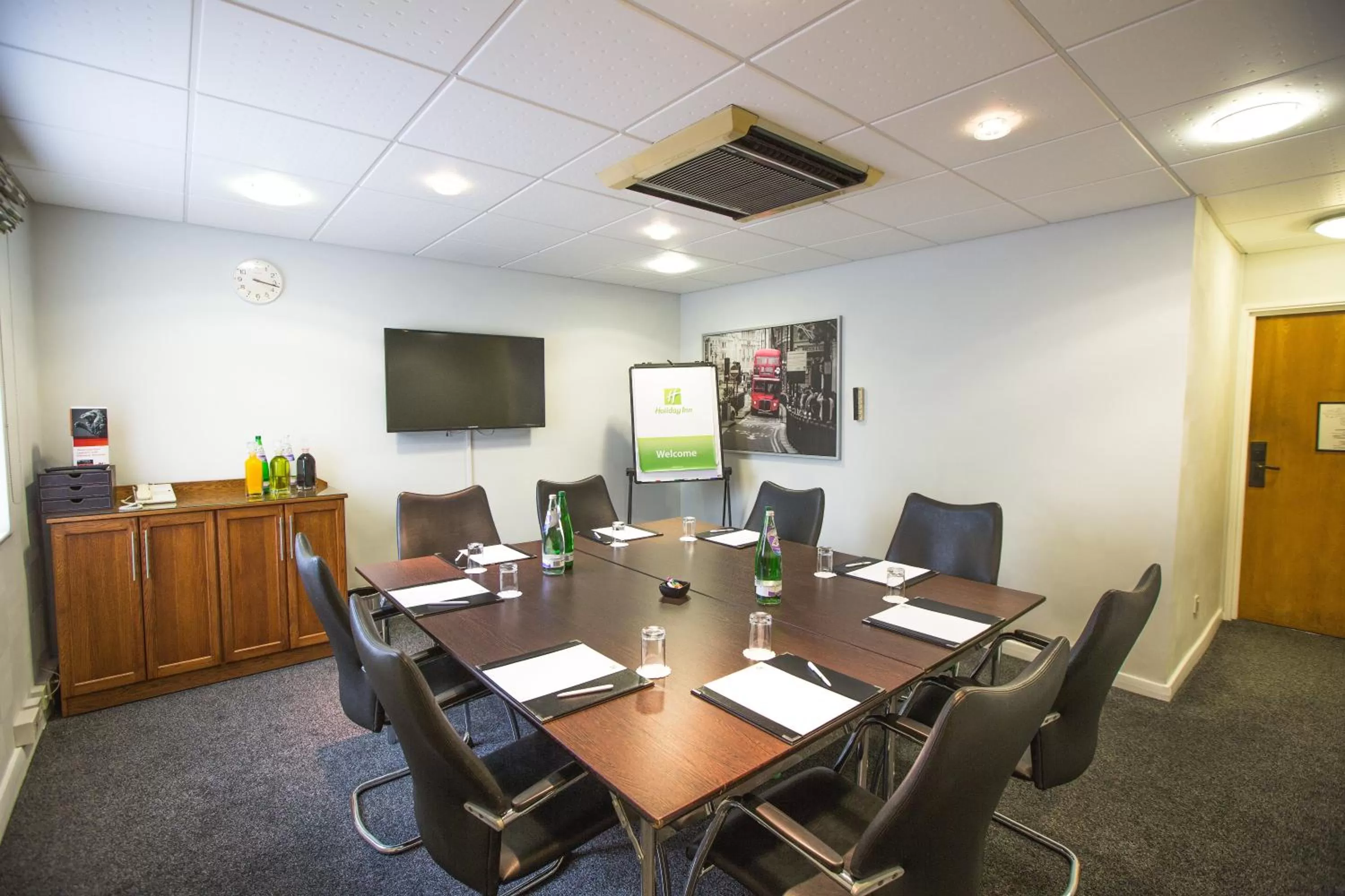 Meeting/conference room in Holiday Inn Nottingham by IHG