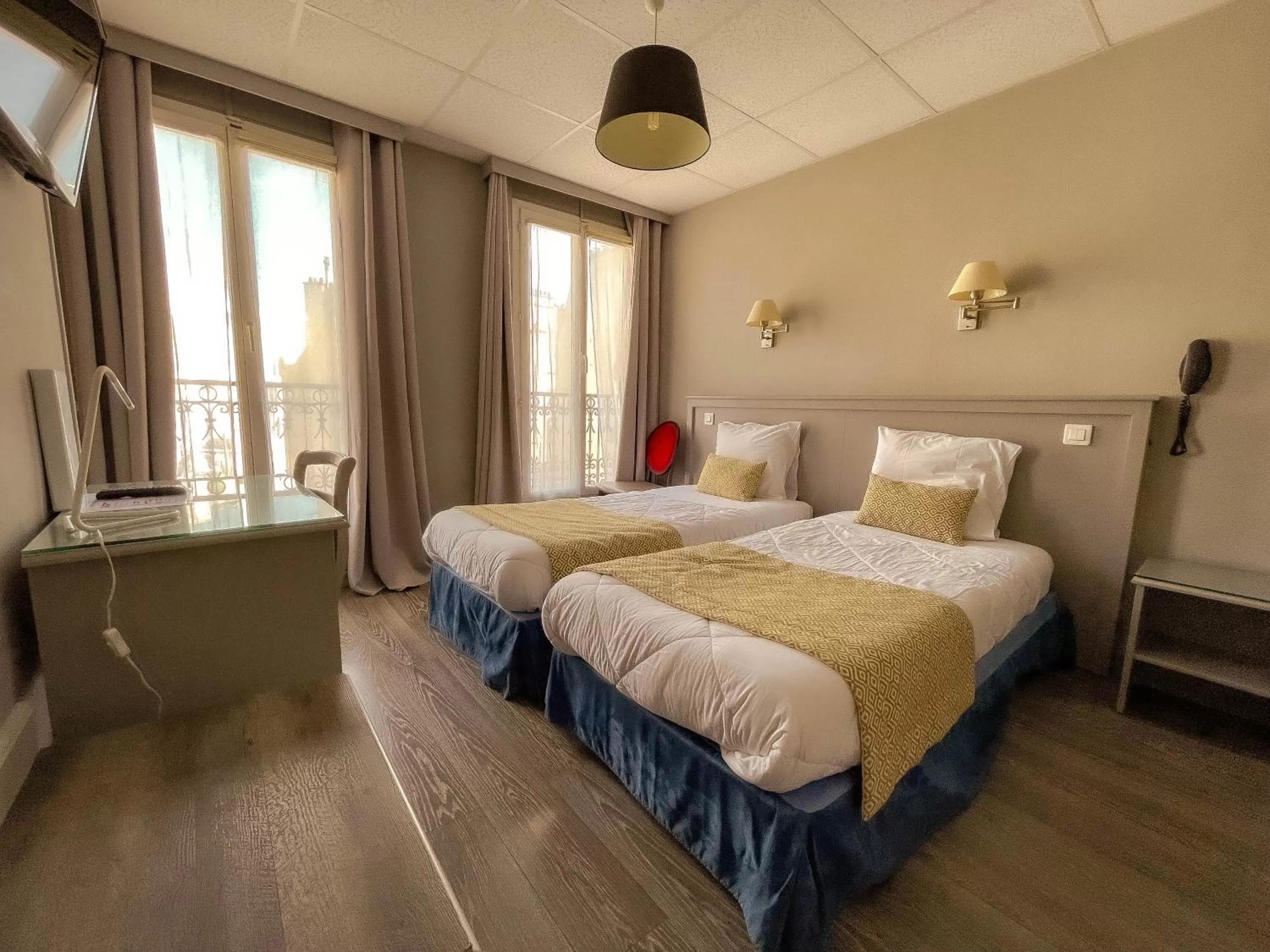 Standard Twin Room in Splendid Hôtel