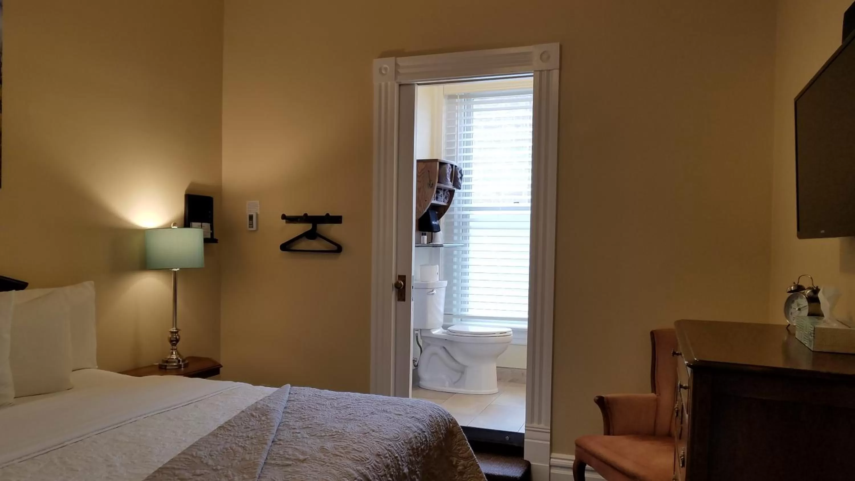 Bedroom, Bed in Hotel Ouray - for 12 years old and over