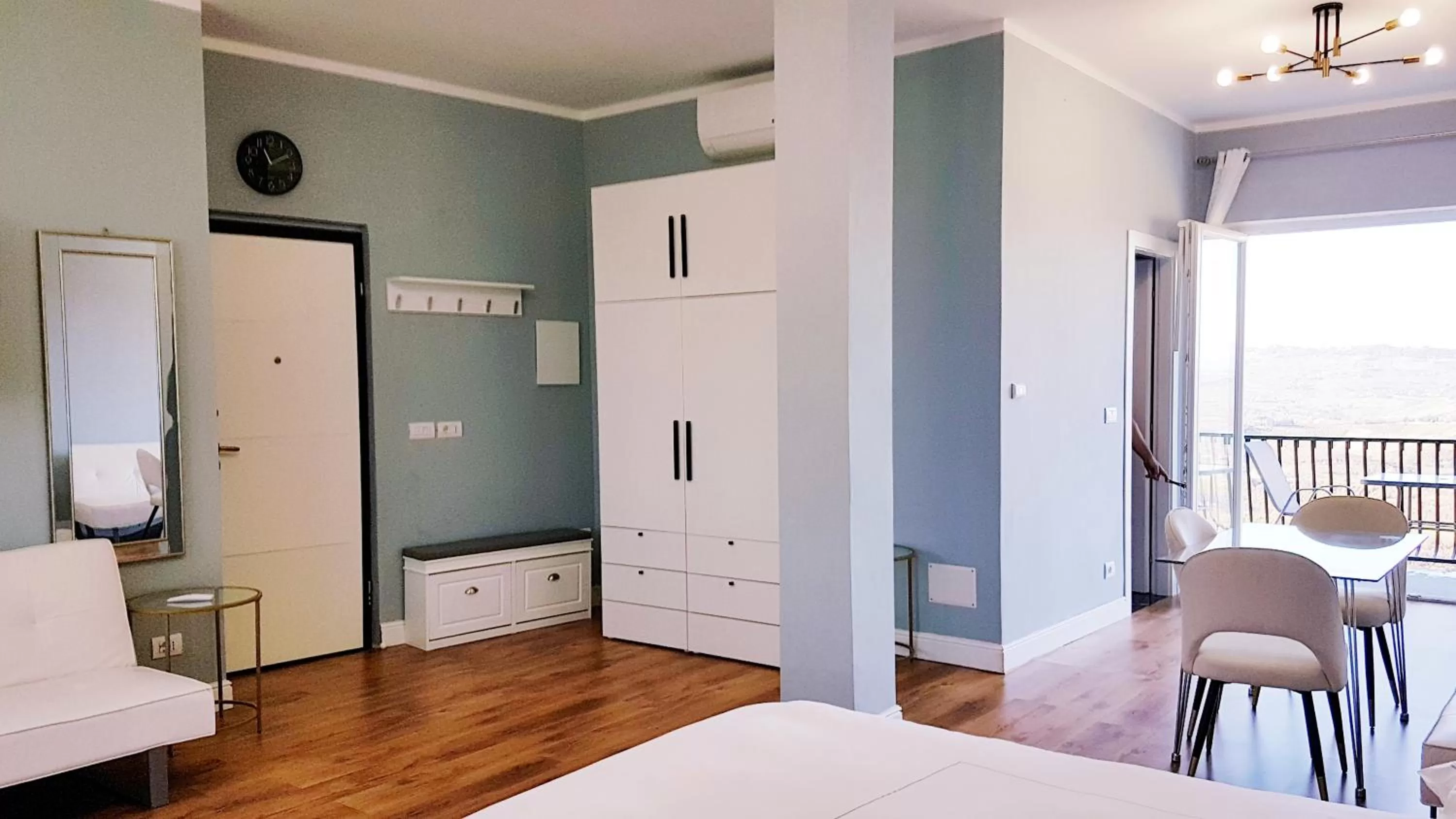 Bedroom, Bed in Villa Bellavista Alba, B&B