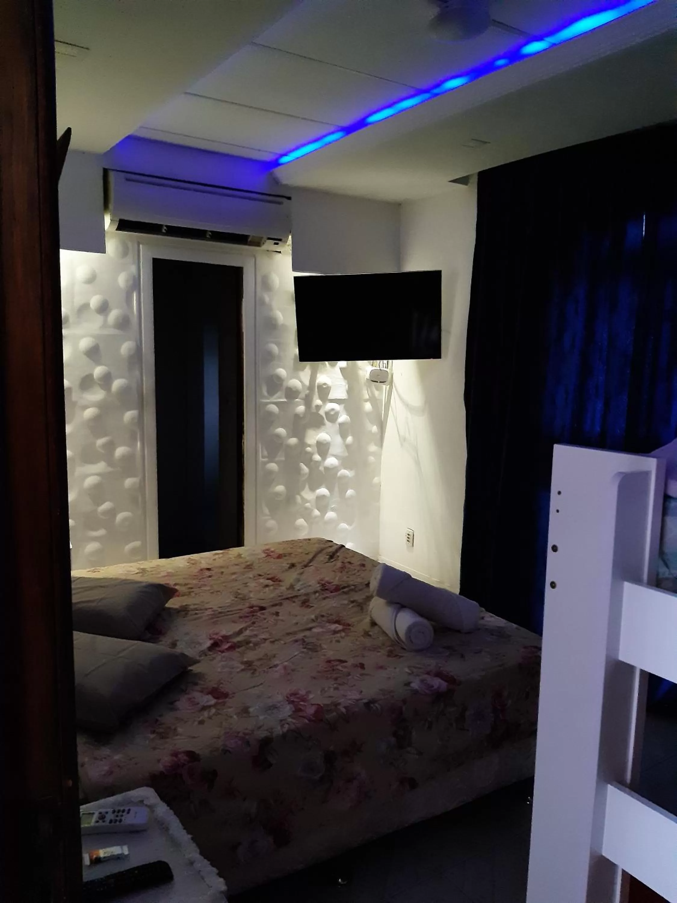 Photo of the whole room in Pousada Casa Familia