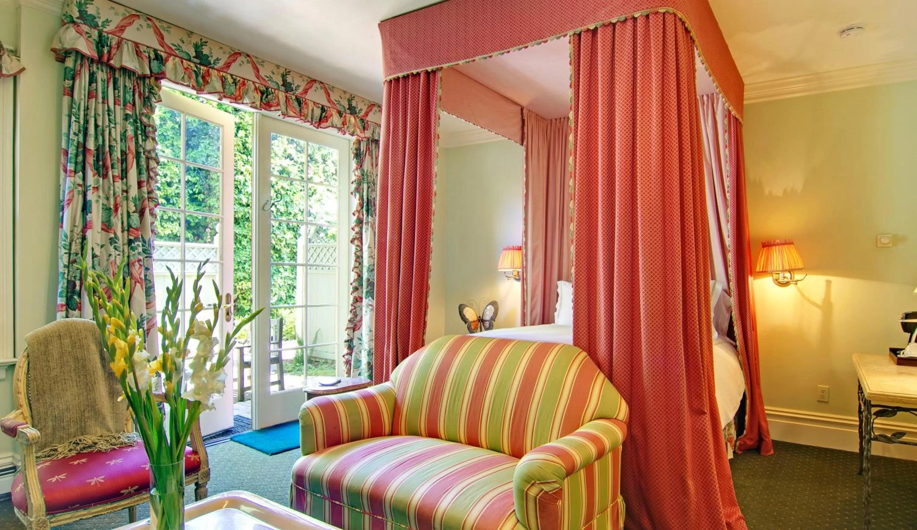 Photo of the whole room, Bed in Inn at Depot Hill