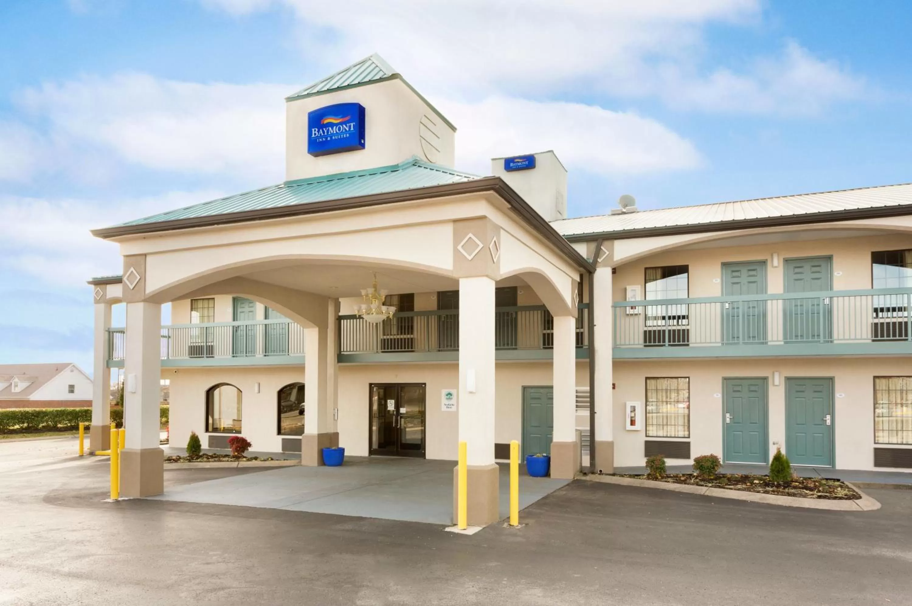 Facade/entrance in Baymont by Wyndham Gallatin