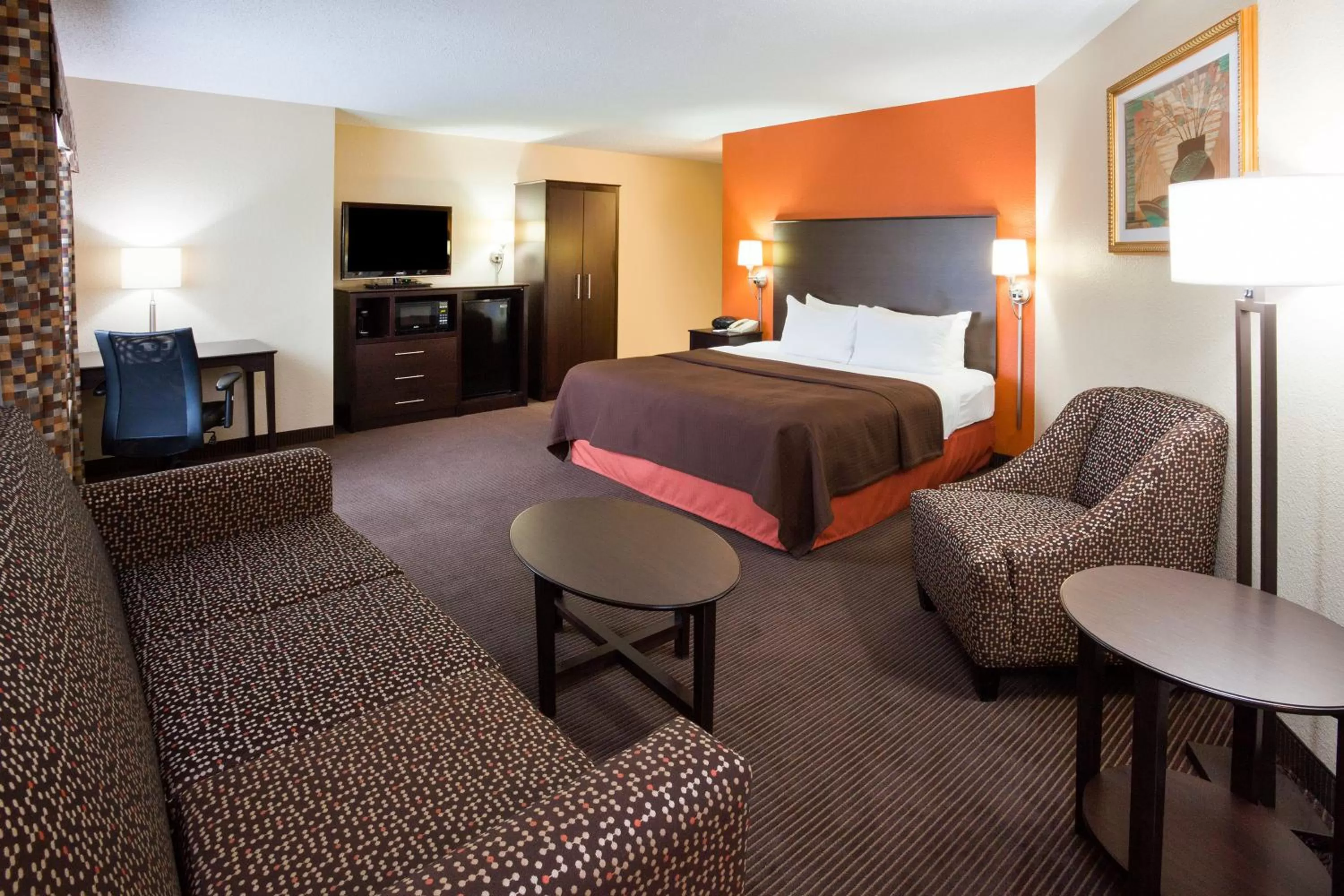 Photo of the whole room, Bed in AmericInn by Wyndham Plover Stevens Point