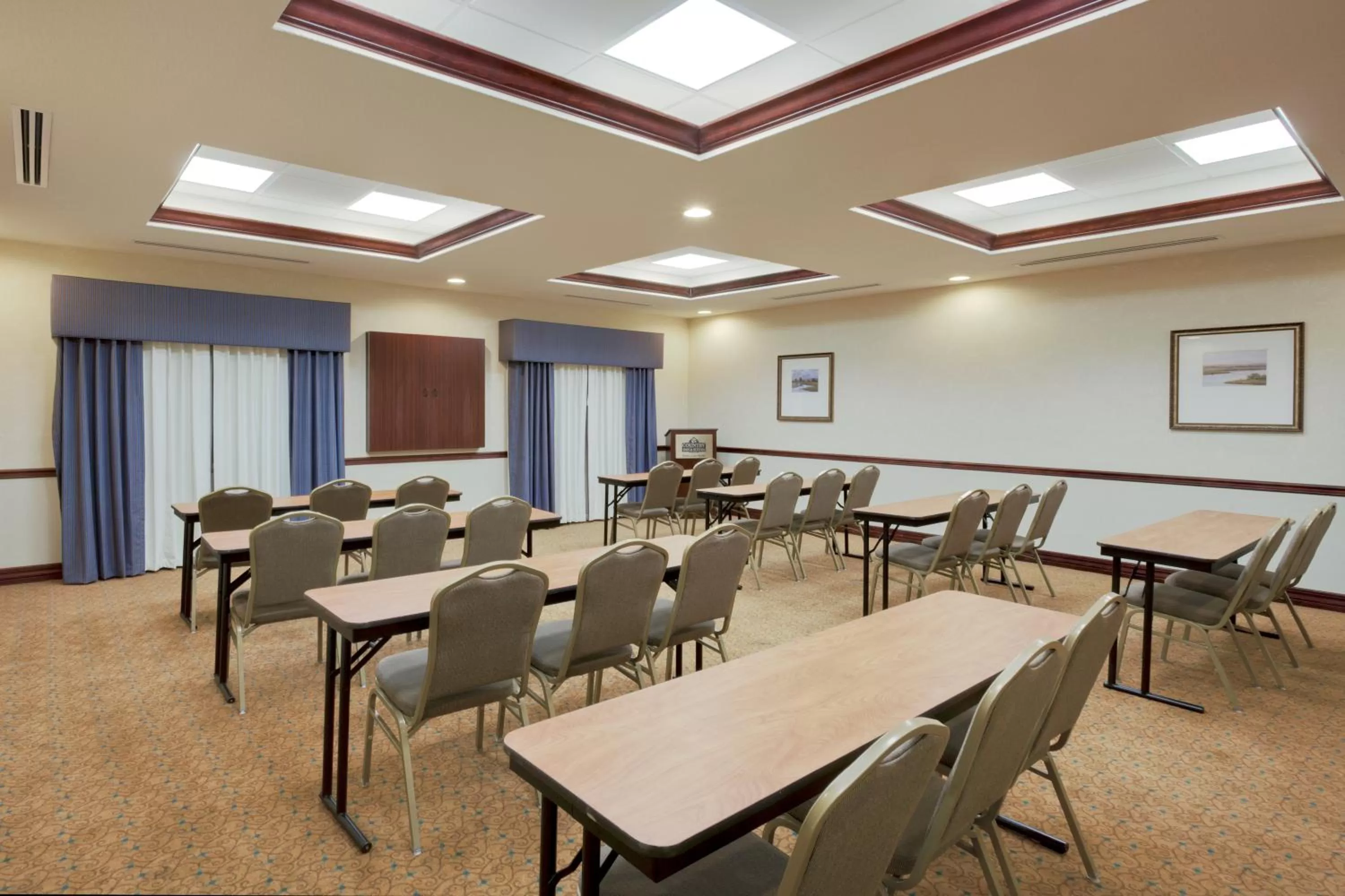 Meeting/conference room in Country Inn & Suites by Radisson, St Petersburg - Clearwater, FL
