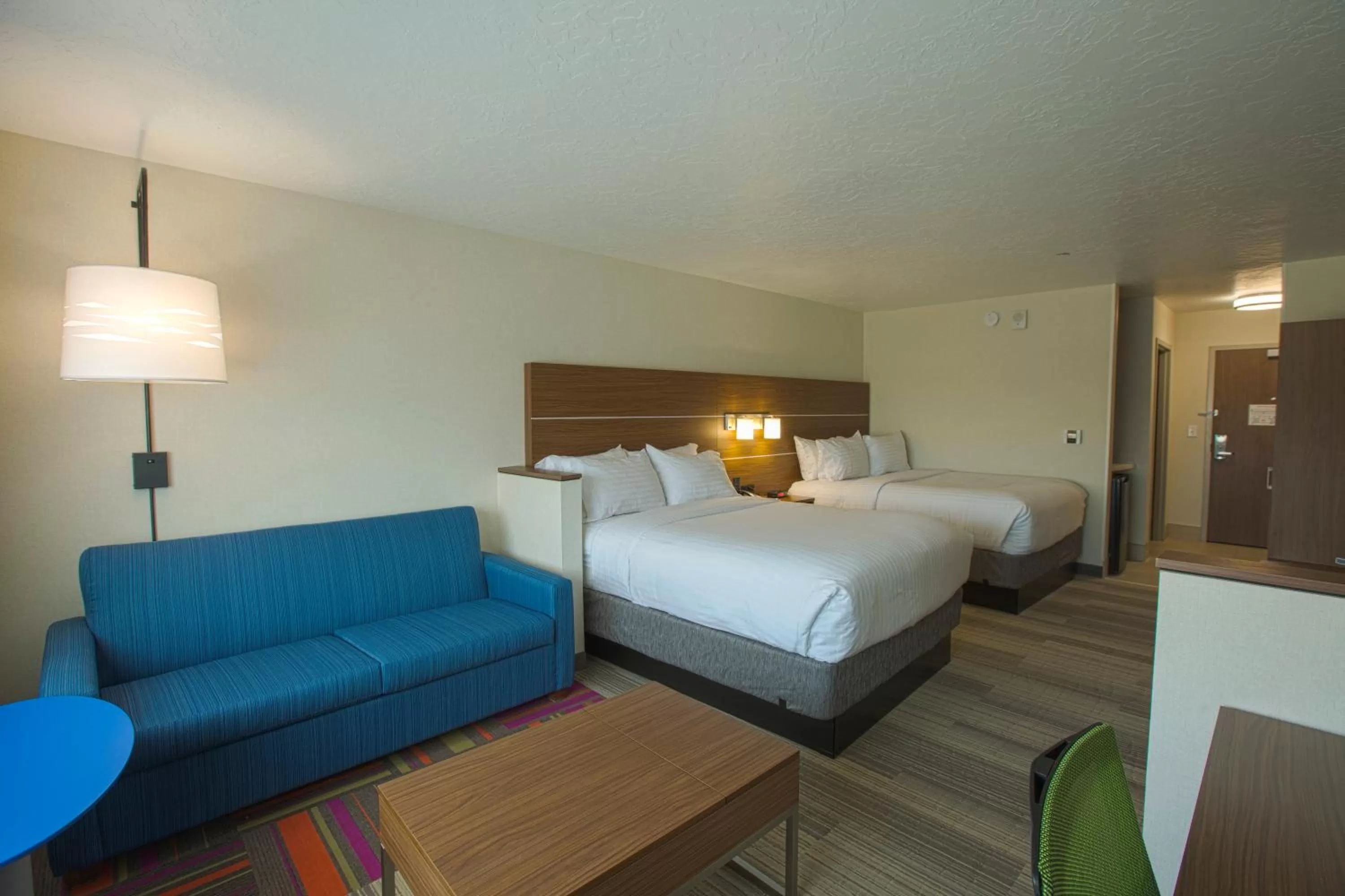 Photo of the whole room, Bed in Holiday Inn Express & Suites Boise Airport by IHG