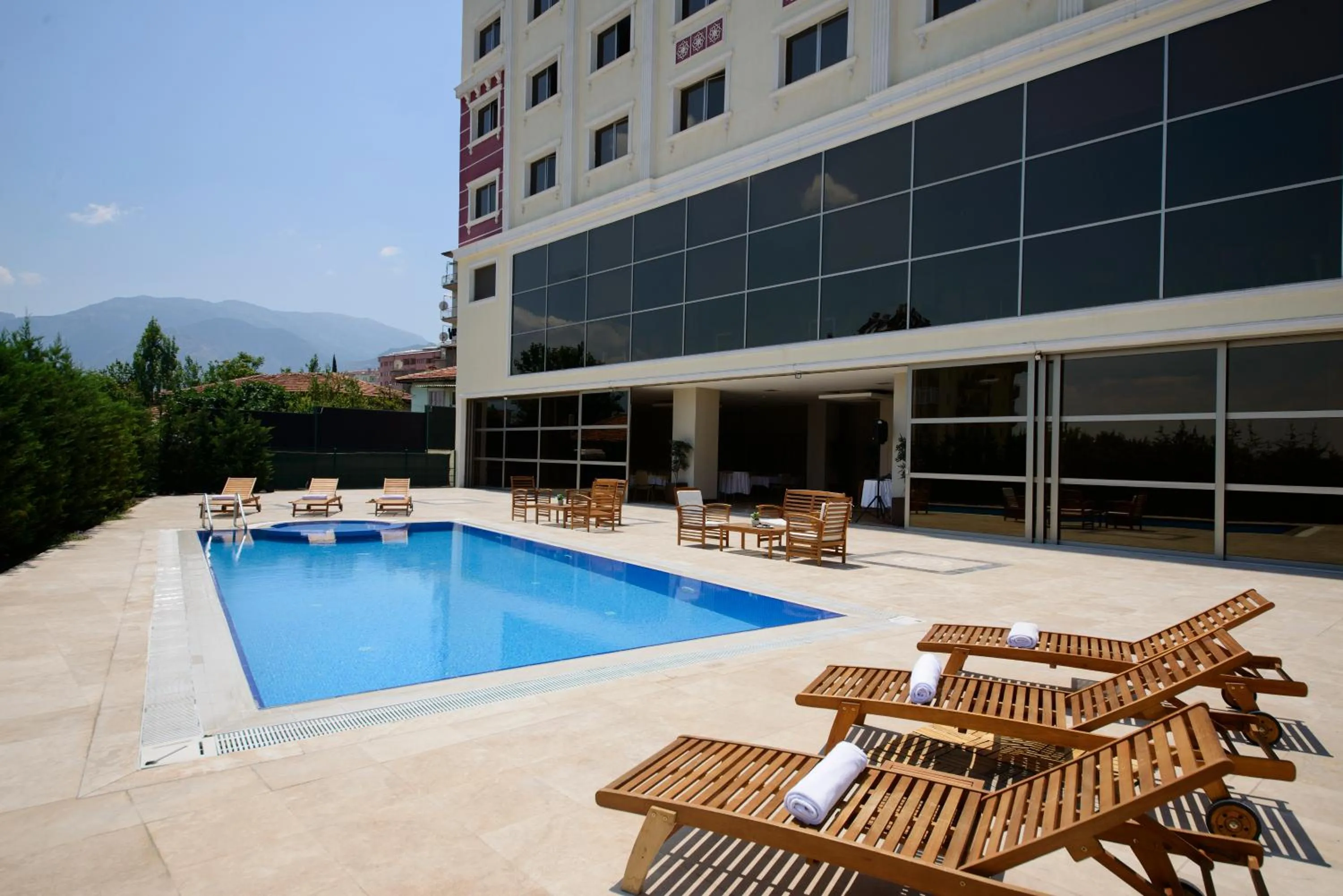 Swimming pool in North Point Hotel