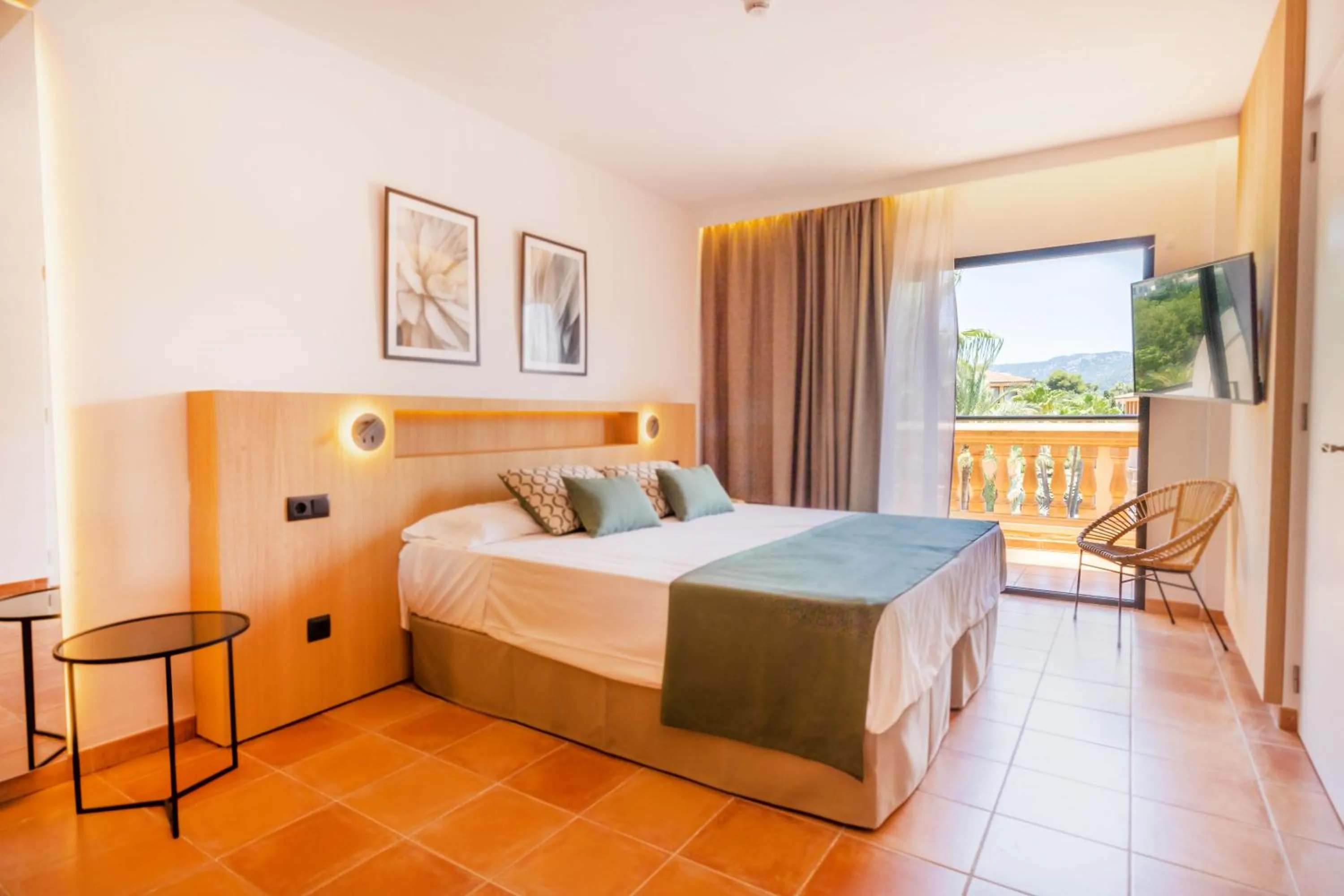 Bed in Mon Port Hotel & Spa