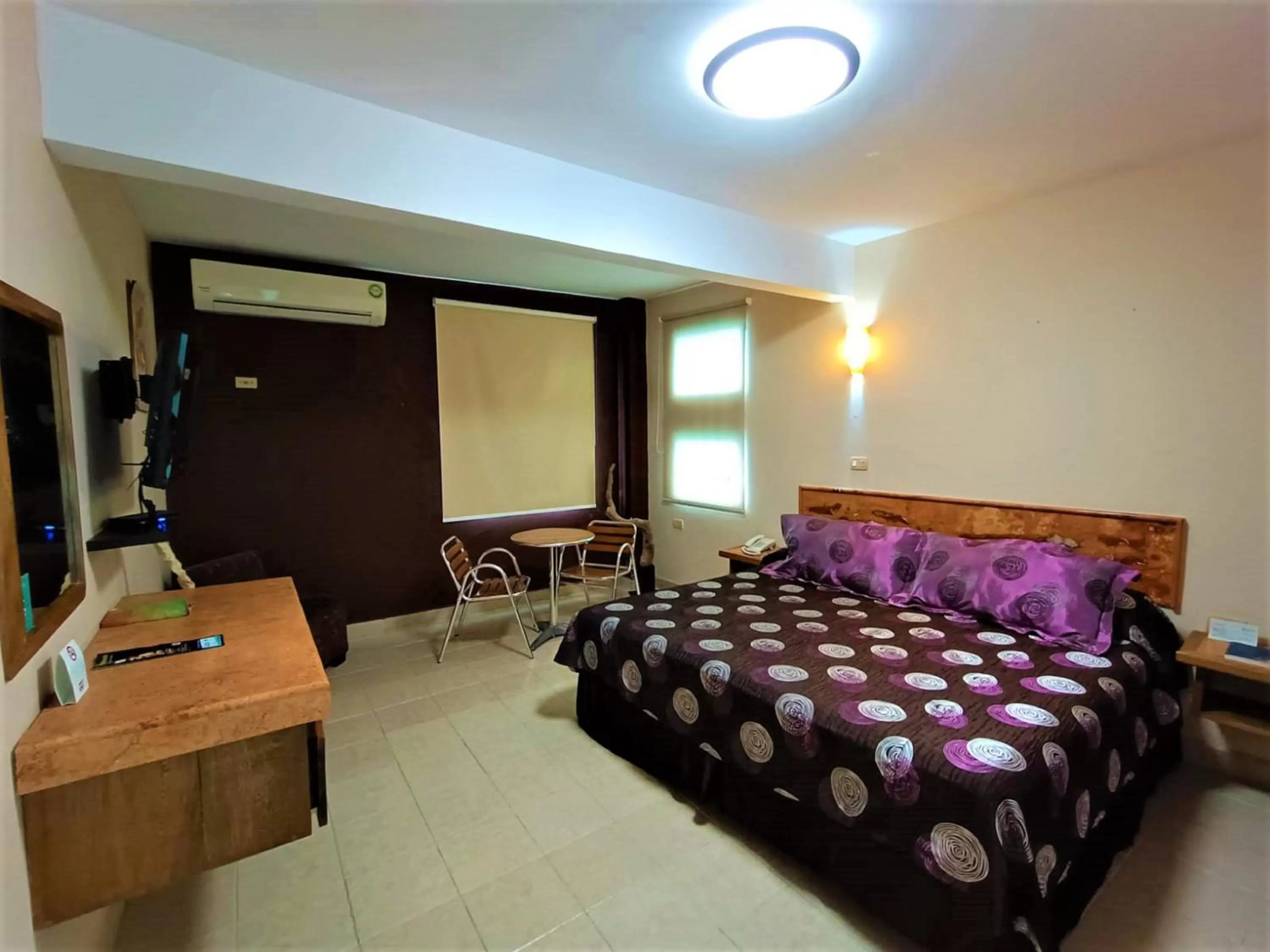 Photo of the whole room, Bed in Hotel Santo Domingo Express