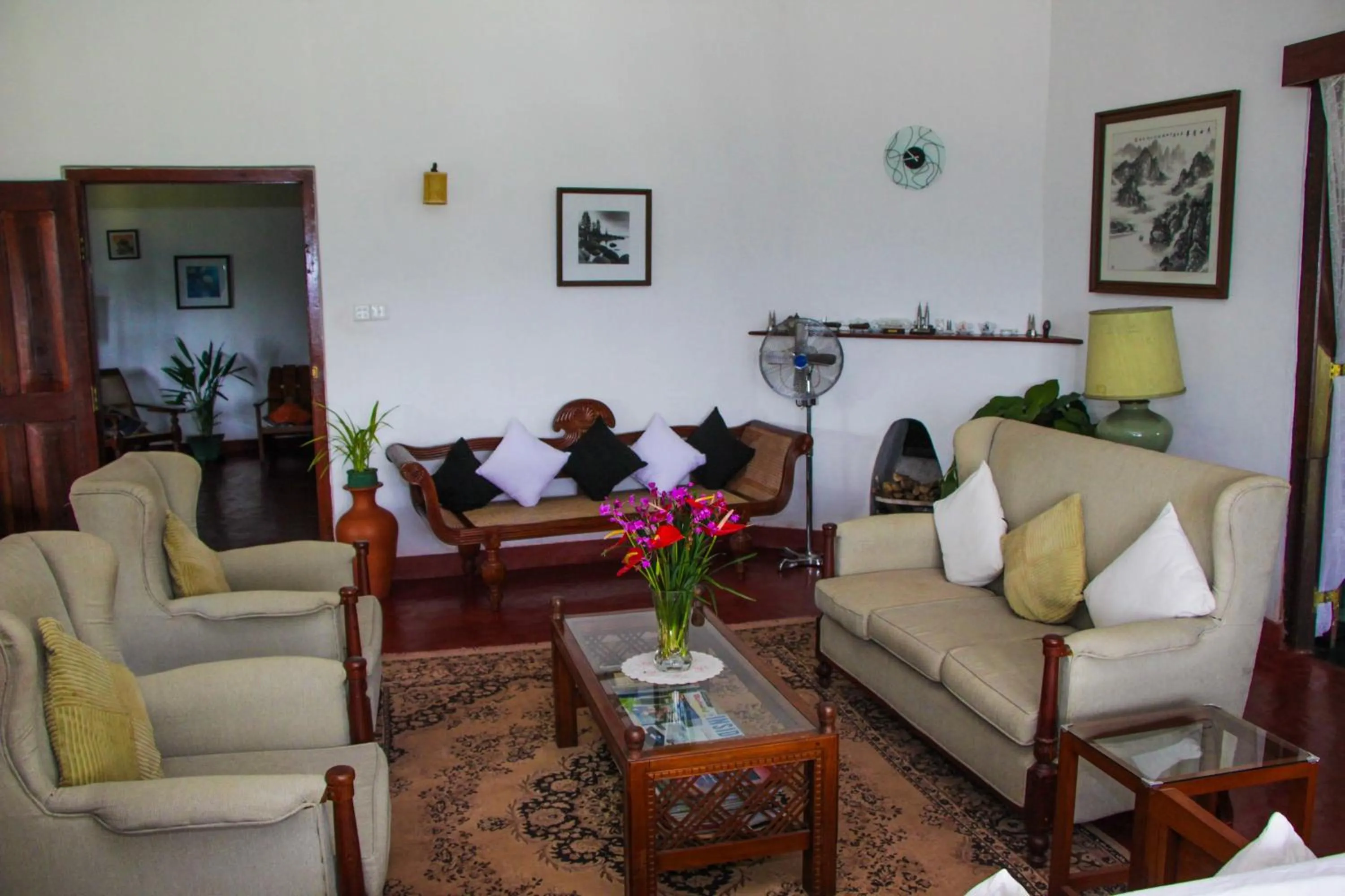 Living room in Hatale Tea Estate Bungalow