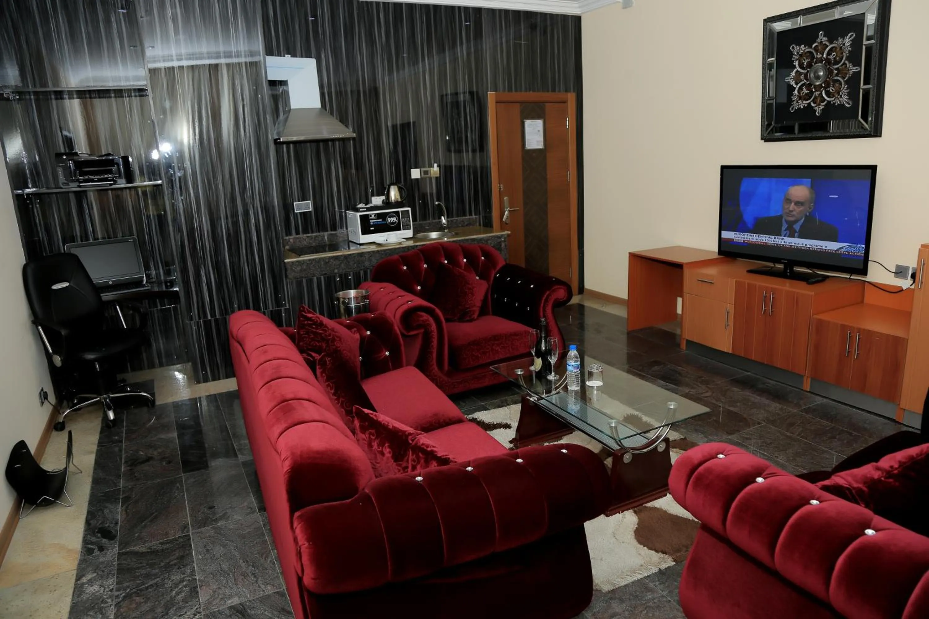 Photo of the whole room, Seating Area in Swiss International Mabisel Port Harcourt