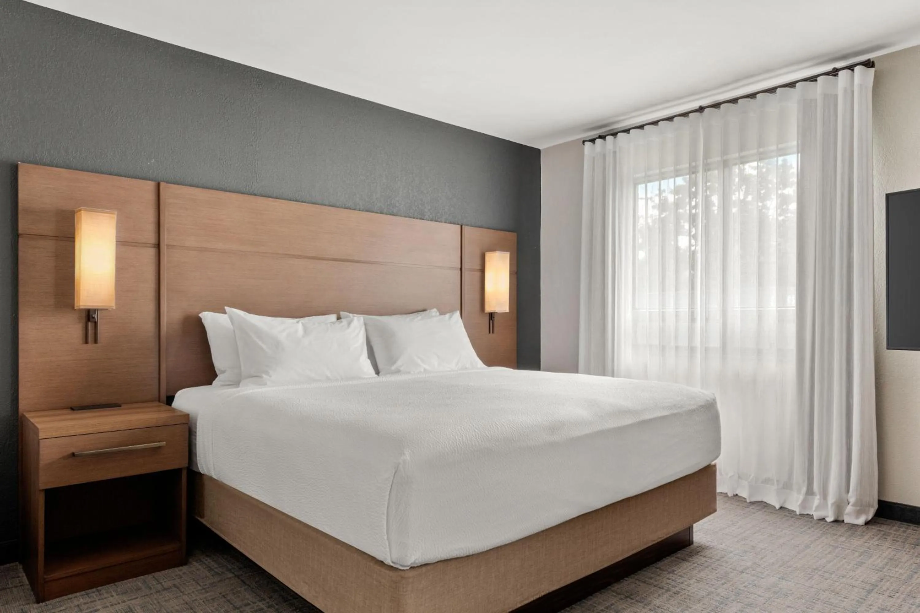 Photo of the whole room, Bed in Residence Inn by Marriott Laval