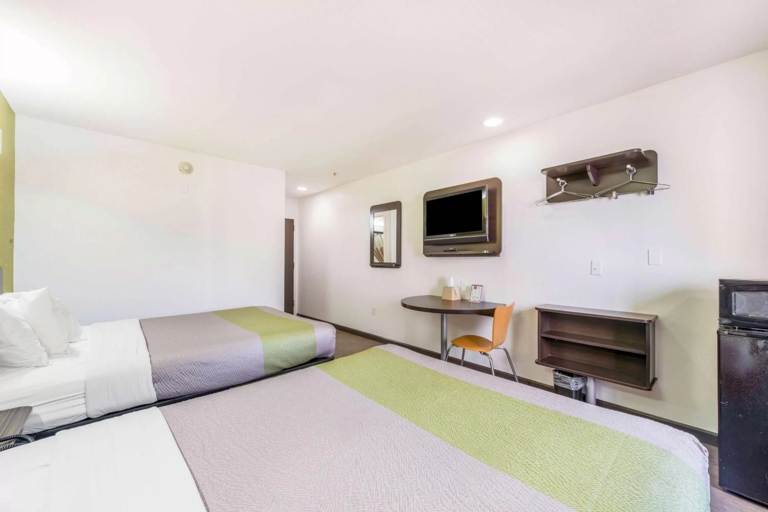 Bedroom, Bed in Motel 6-Gastonia Charlotte I-85