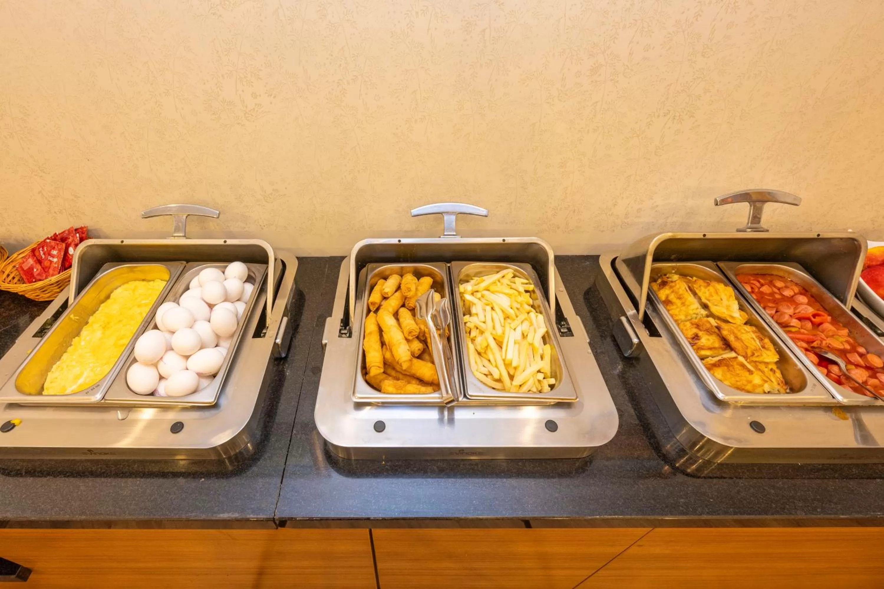 Food and drinks in Premist Hotels Taksim