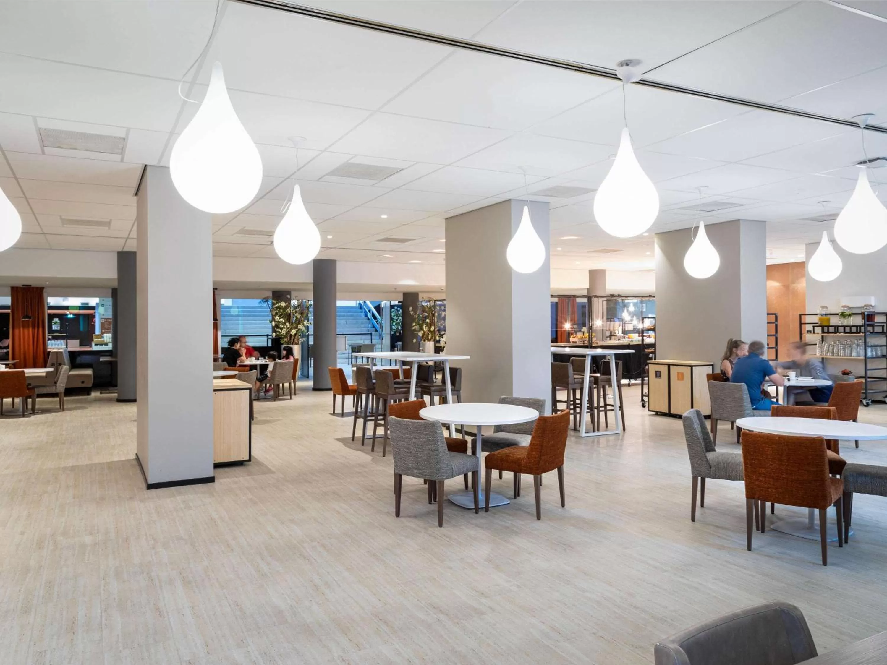 Restaurant/places to eat in Novotel Den Haag World Forum