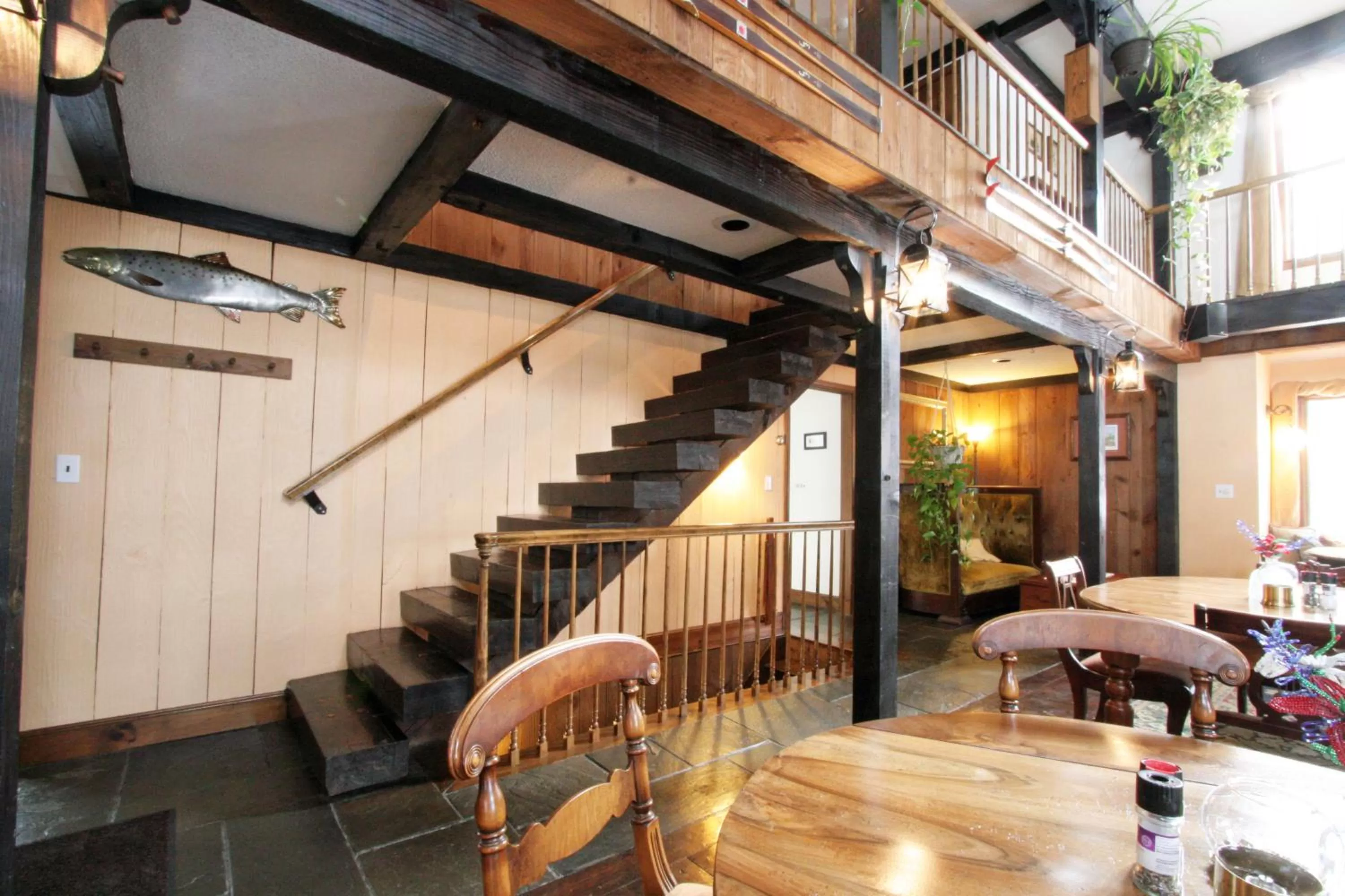 Lounge or bar in Old Saco Inn