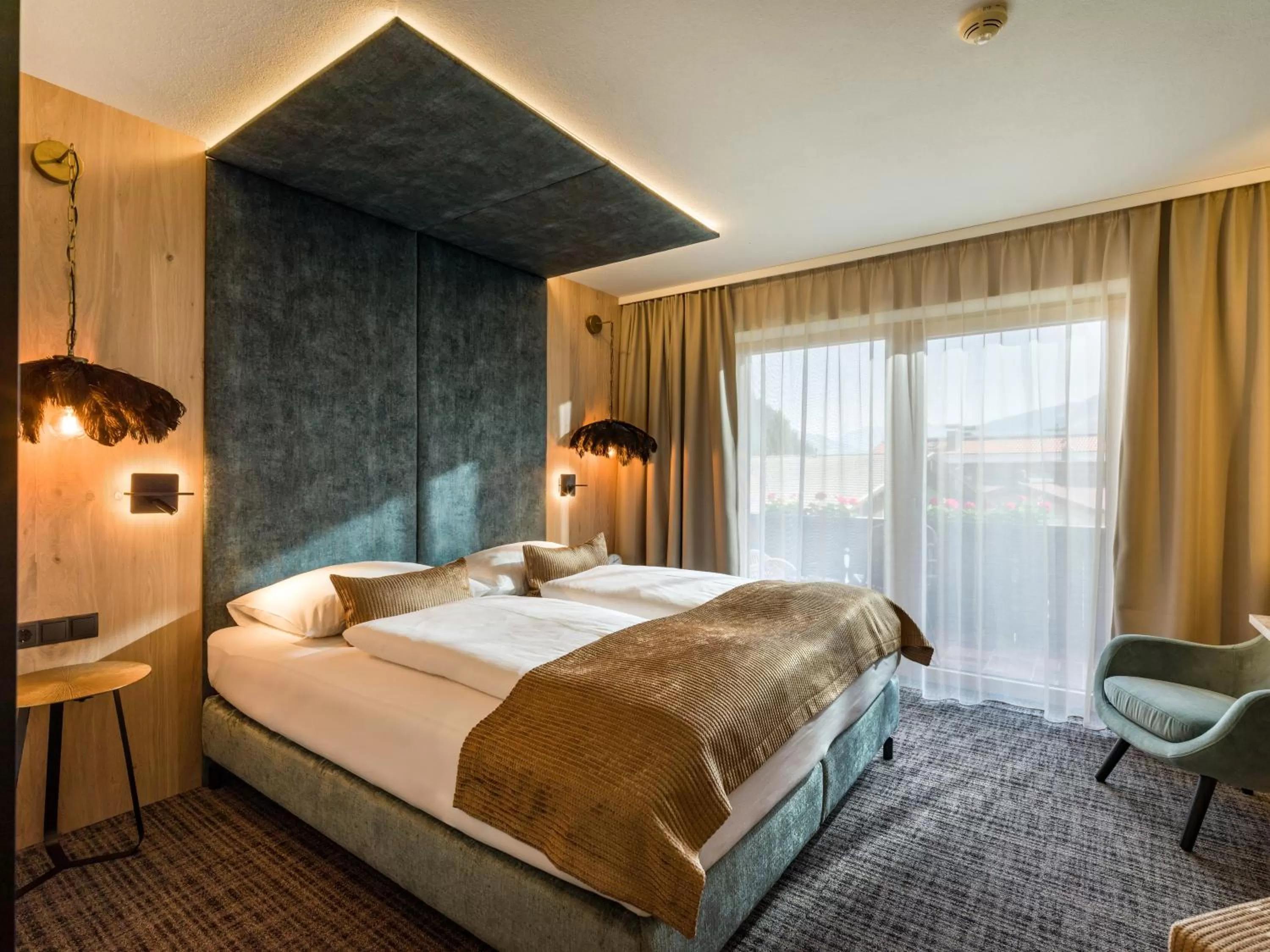 Photo of the whole room, Bed in Hotel Jägerhof und Jagdhaus