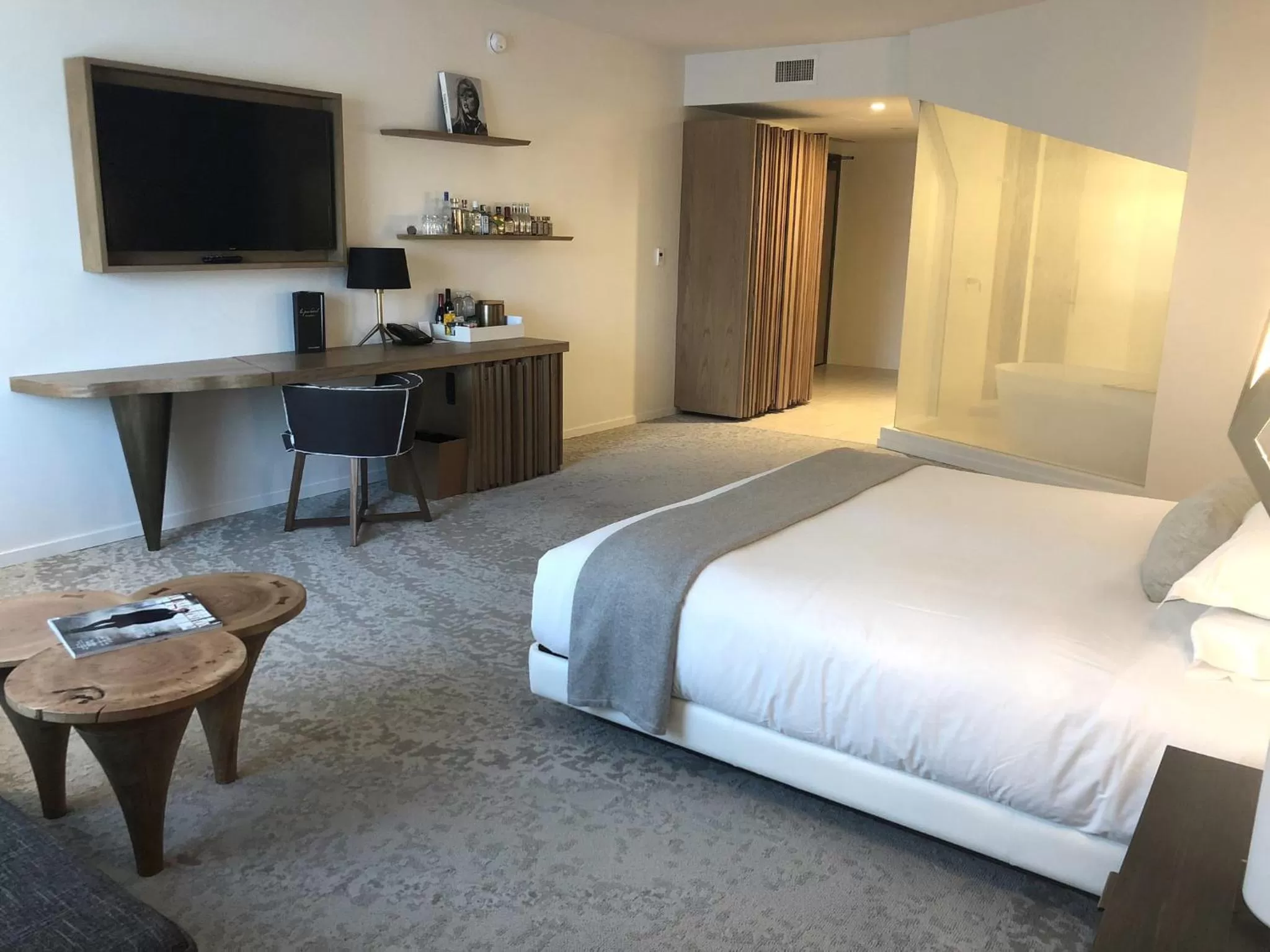 Photo of the whole room, Bed in Kimpton La Peer Hotel West Hollywood by IHG