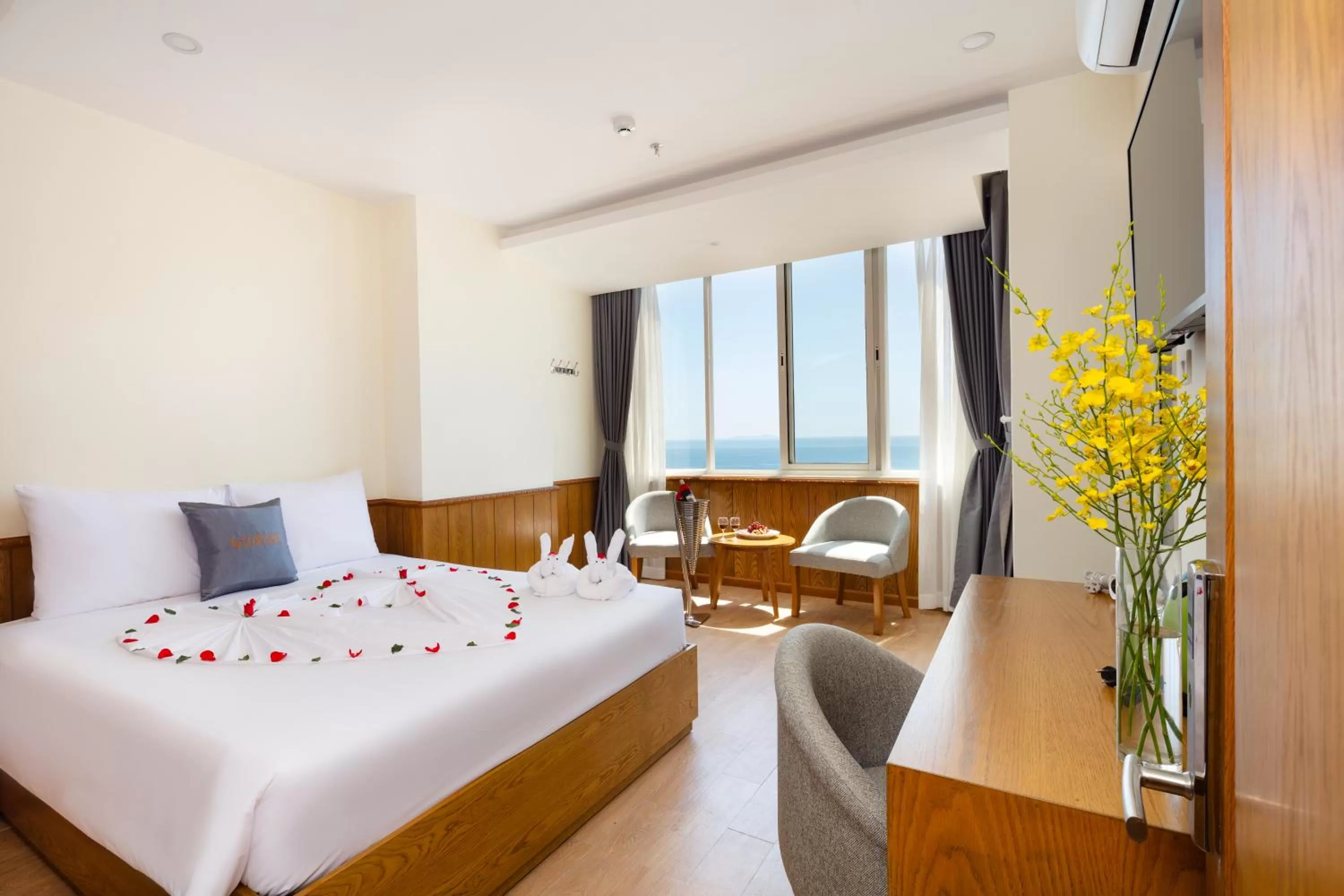 Bed in Glory Nha Trang Hotel